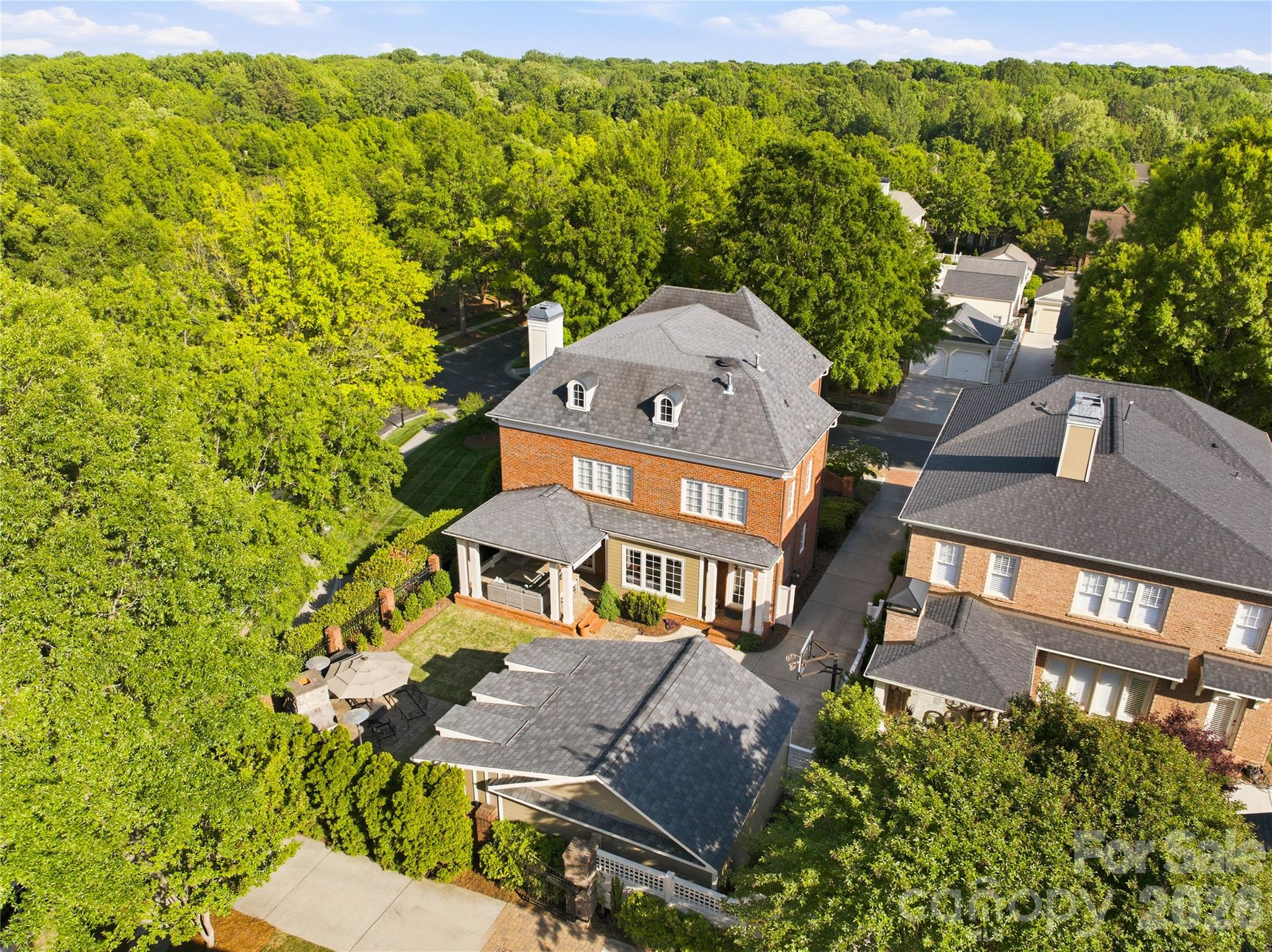3343 Indian Meadows Ln, Charlotte, NC 28210
