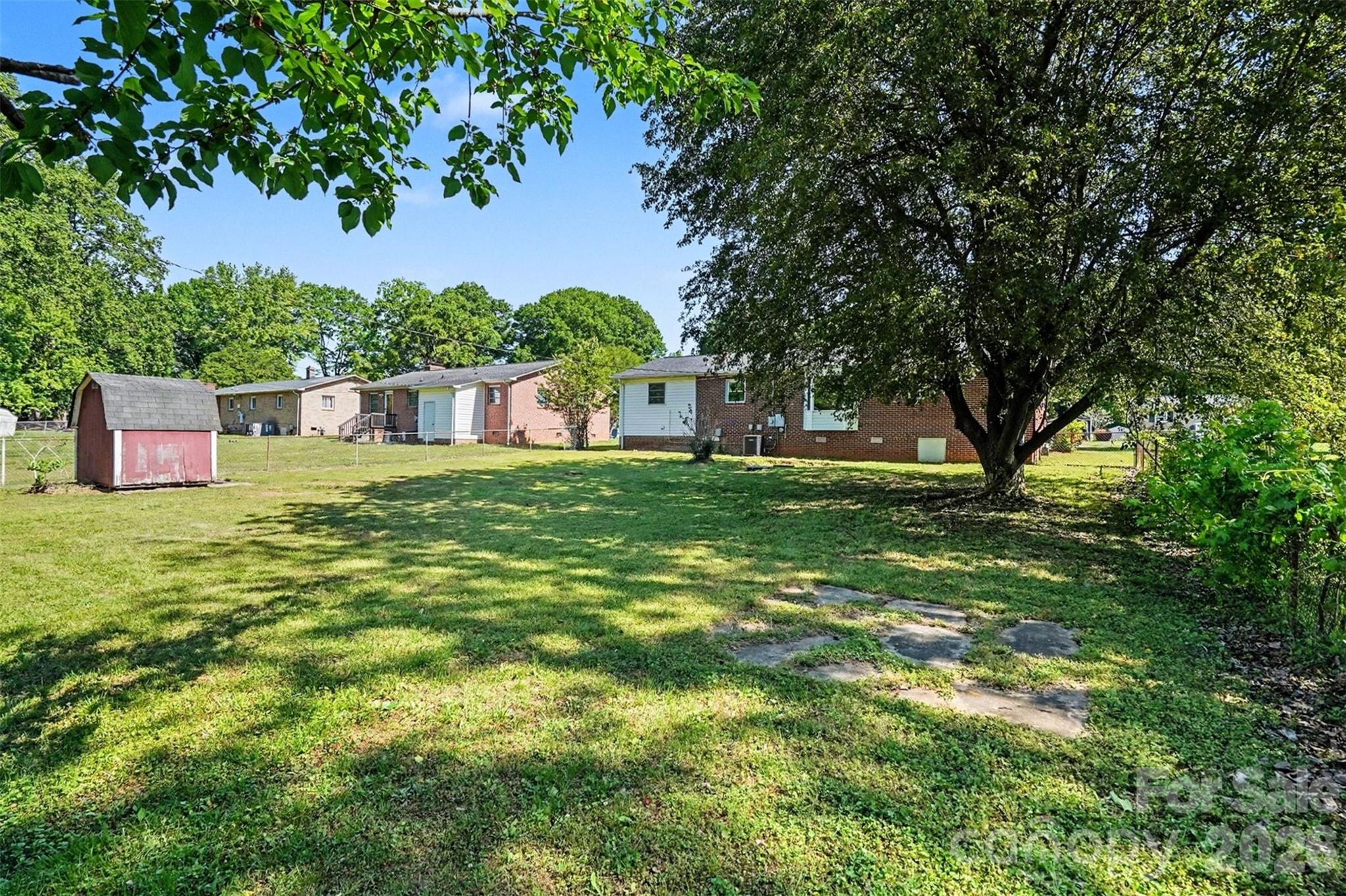 428 Frank Dr, Charlotte, NC 28215