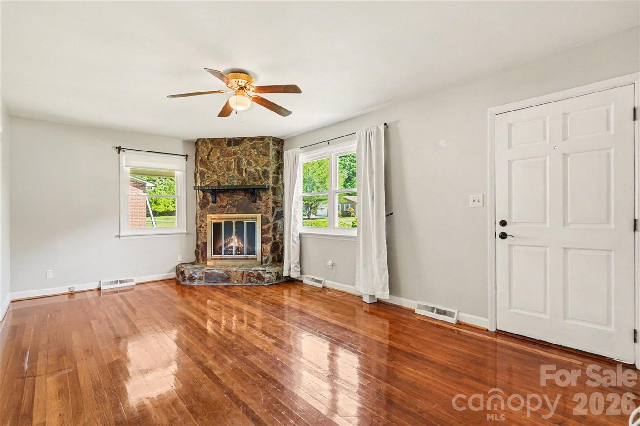 428 Frank Dr, Charlotte, NC 28215