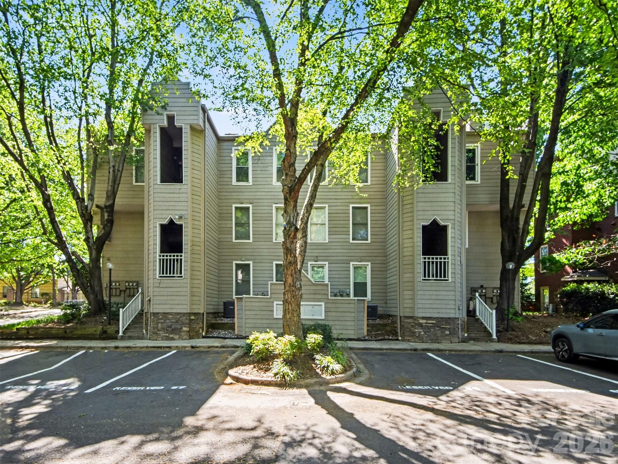 306 S Cedar St #10, Charlotte, NC 28202