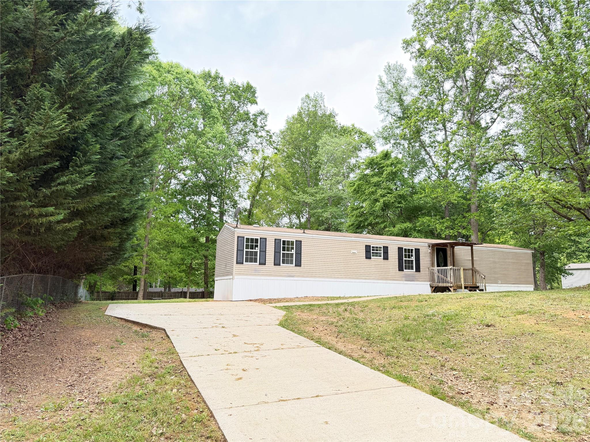 110 Tulip Tree Ct, Statesville, NC 28677