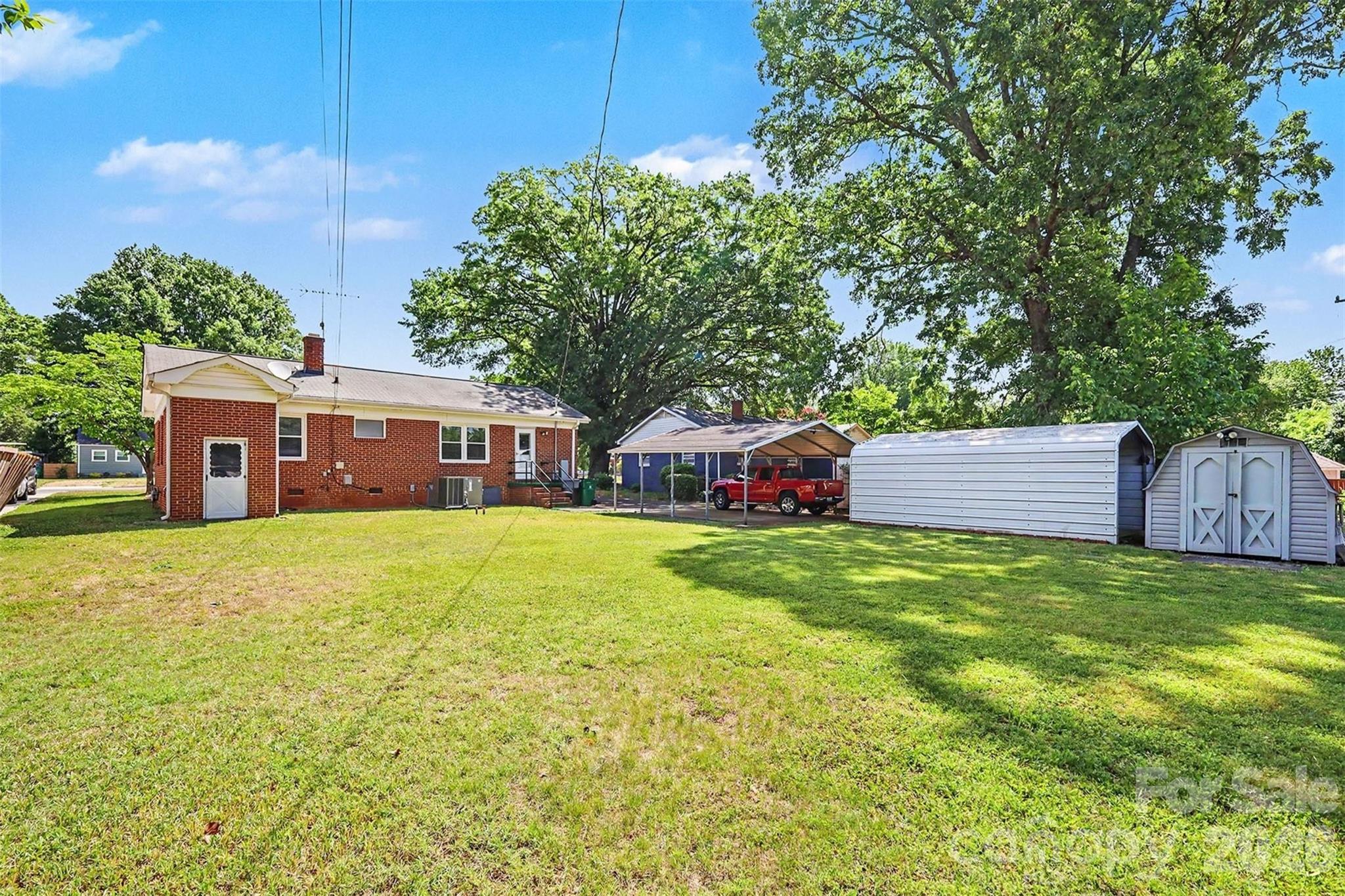 2240 Ashley Rd, Charlotte, NC 28208
