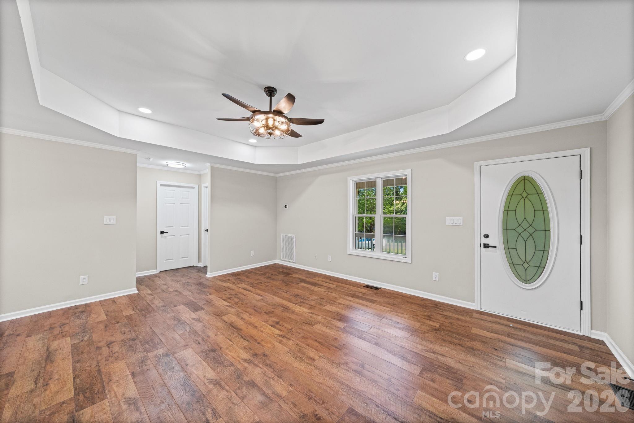 2327 Sunset Dr, Gastonia, NC 28054