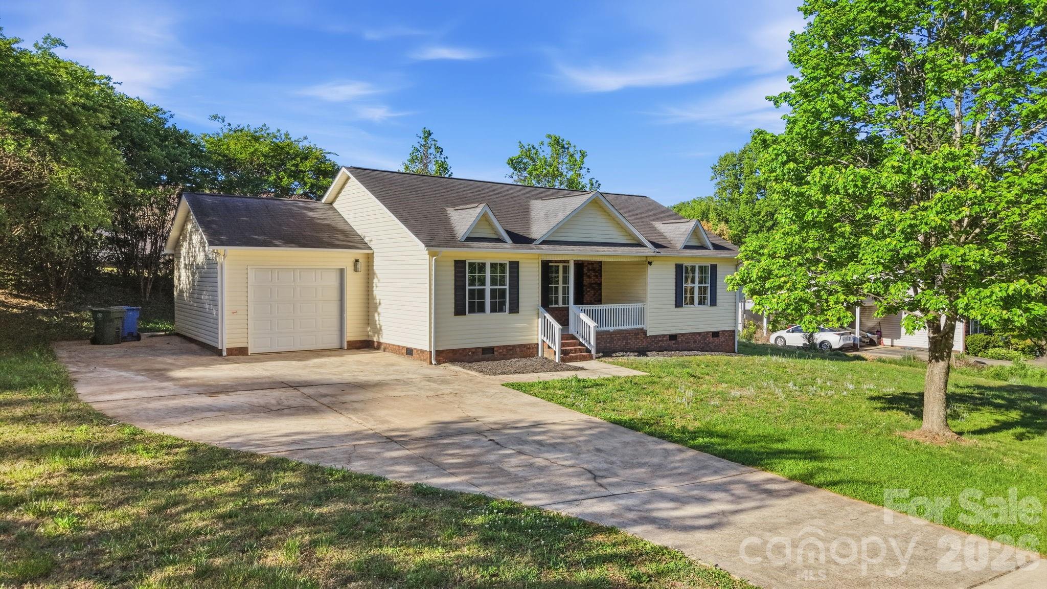 2327 Sunset Dr, Gastonia, NC 28054