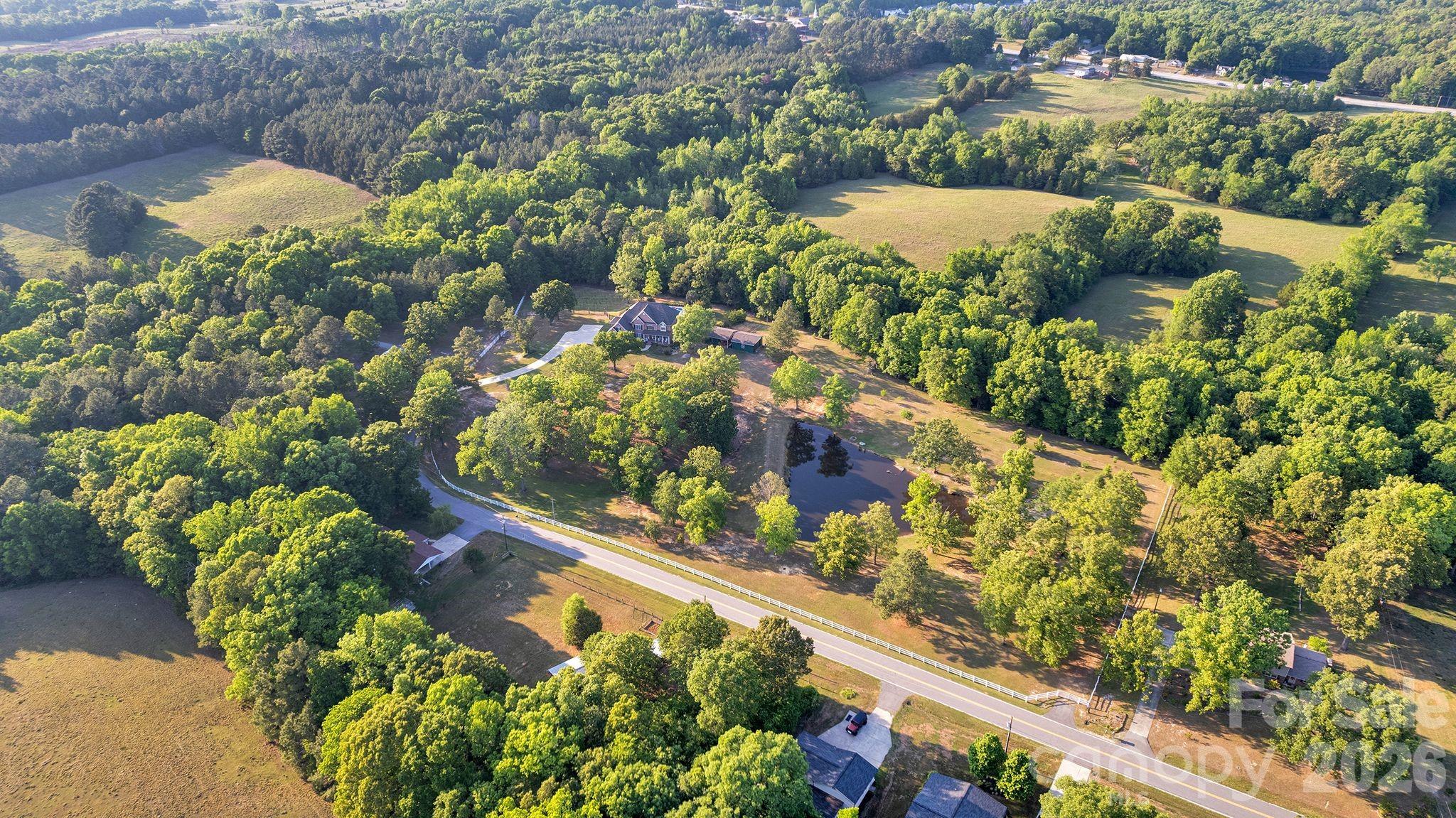 1171 Hilldale Dr, Lancaster, SC 29720