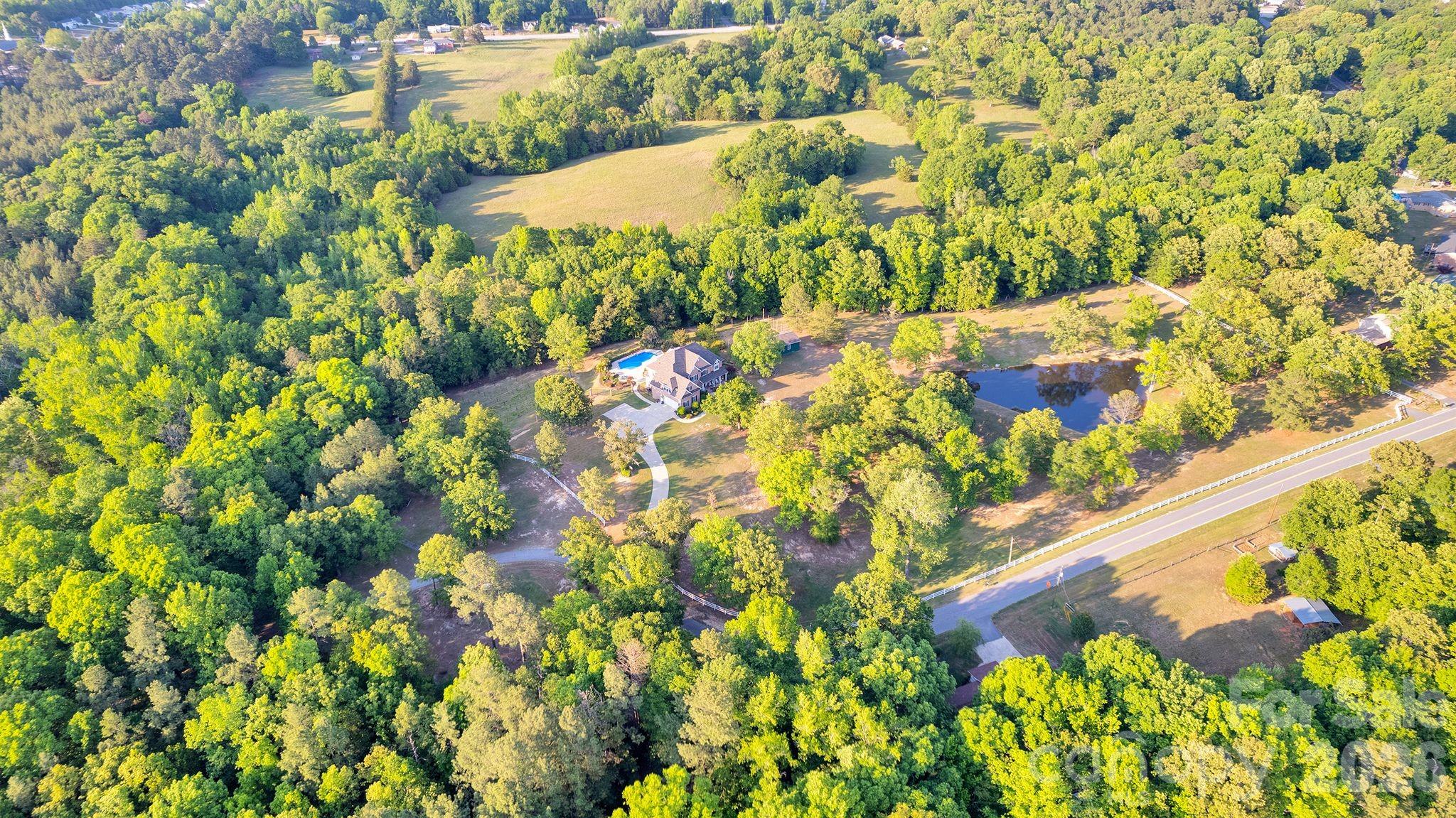 1171 Hilldale Dr, Lancaster, SC 29720