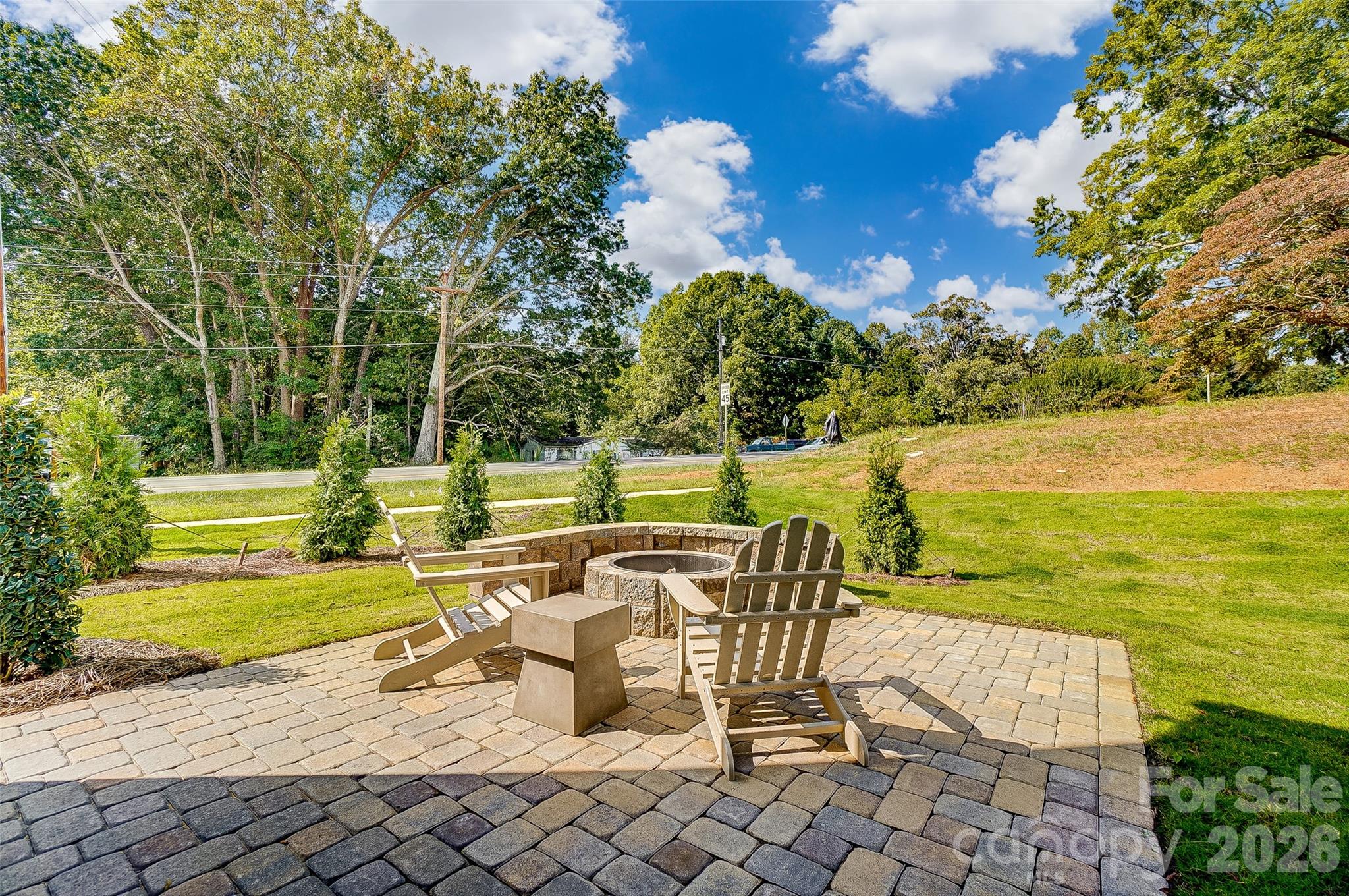 109 Summerhill Dr, Mooresville, NC 28115