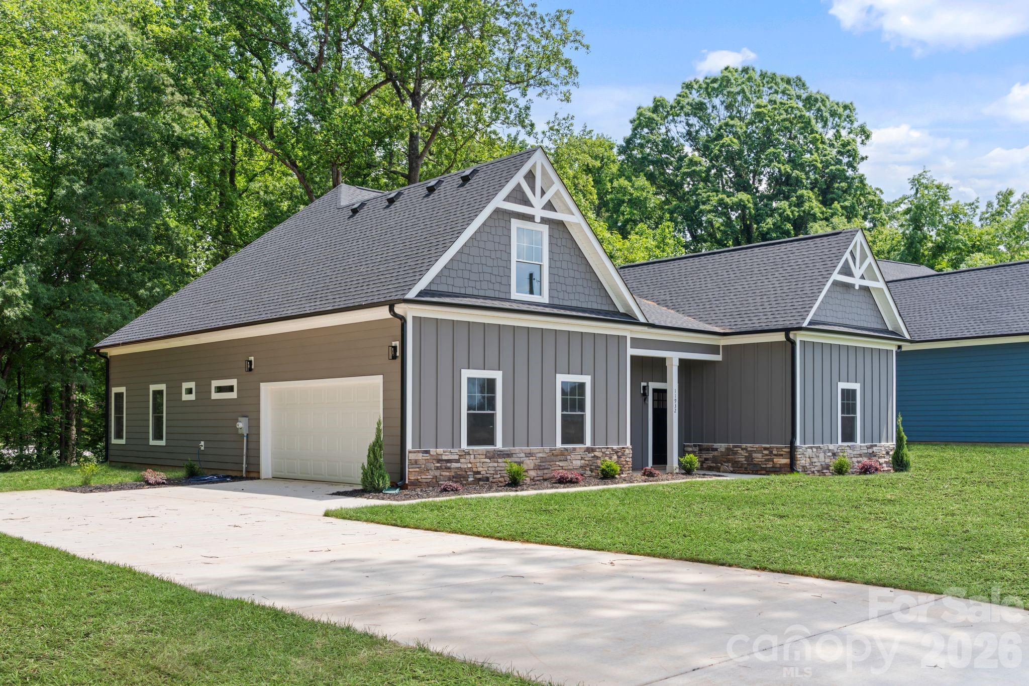 11932 Crabapple Ln, Huntersville, NC 28078