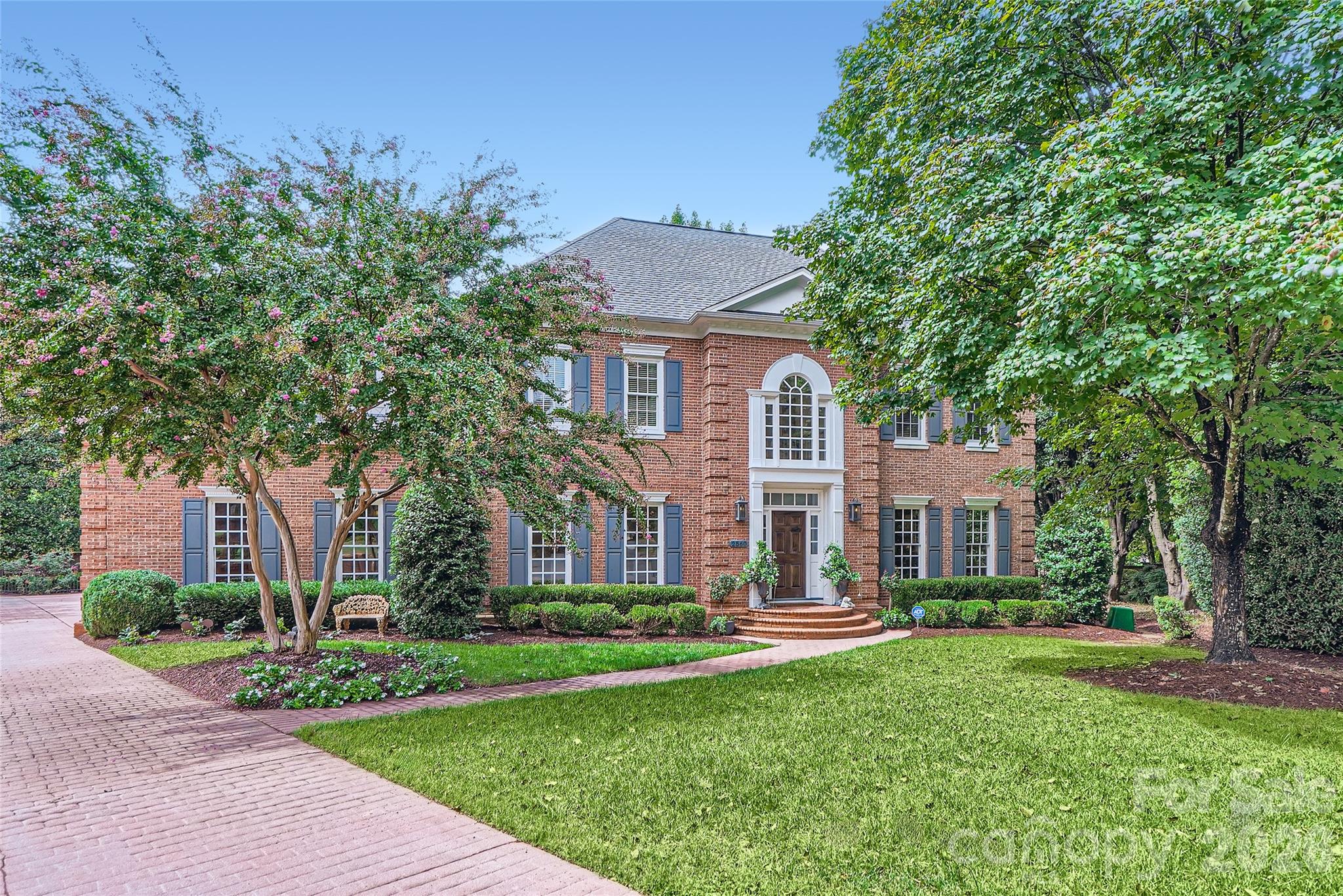2560 Morrocroft Ln, Charlotte, NC 28211