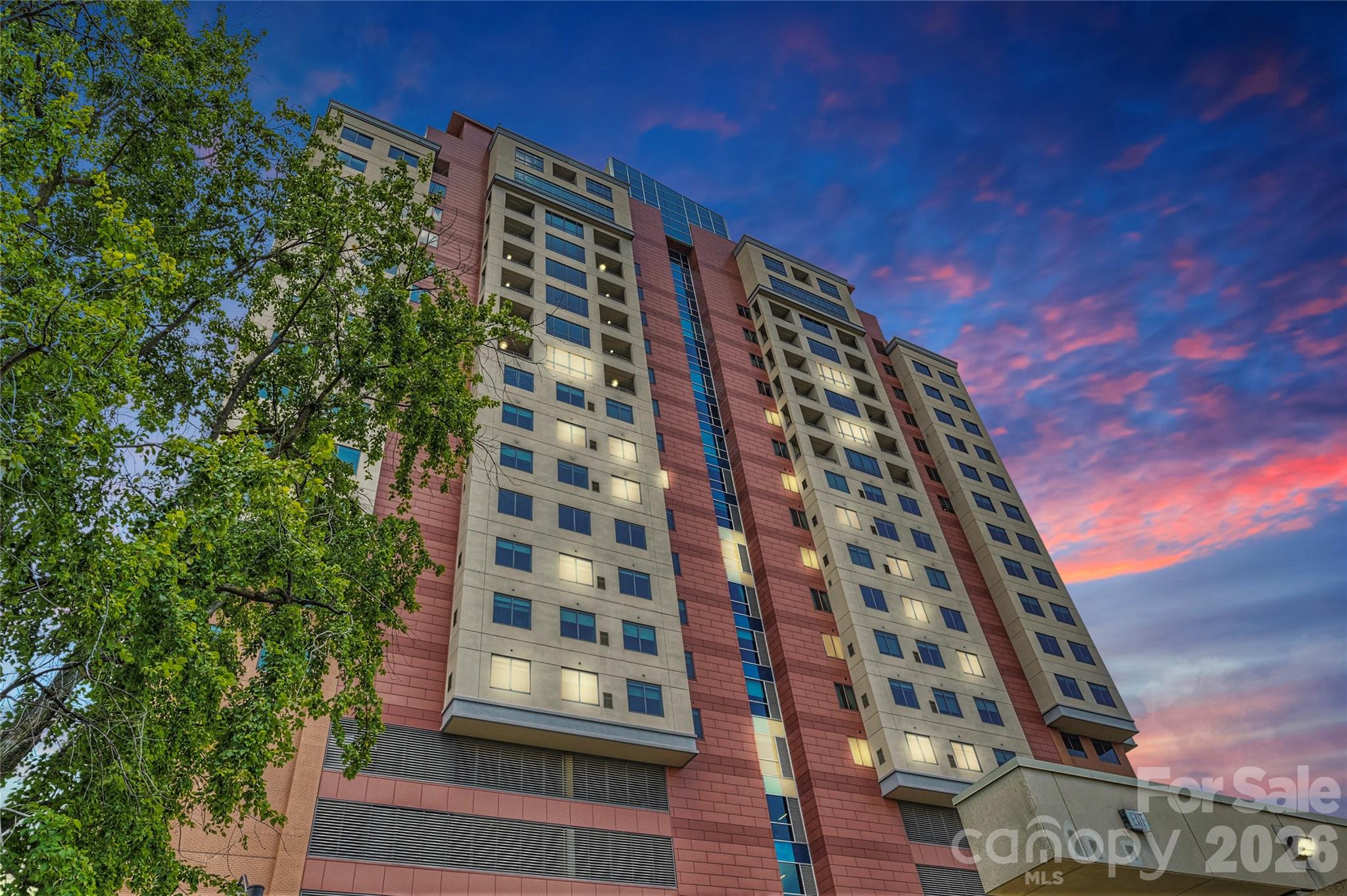 222 S Caldwell St #1501, Charlotte, NC 28202
