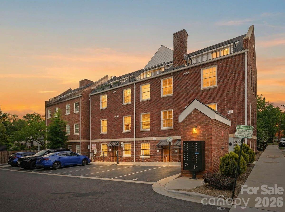 201 Grandin Rd #6, Charlotte, NC 28208
