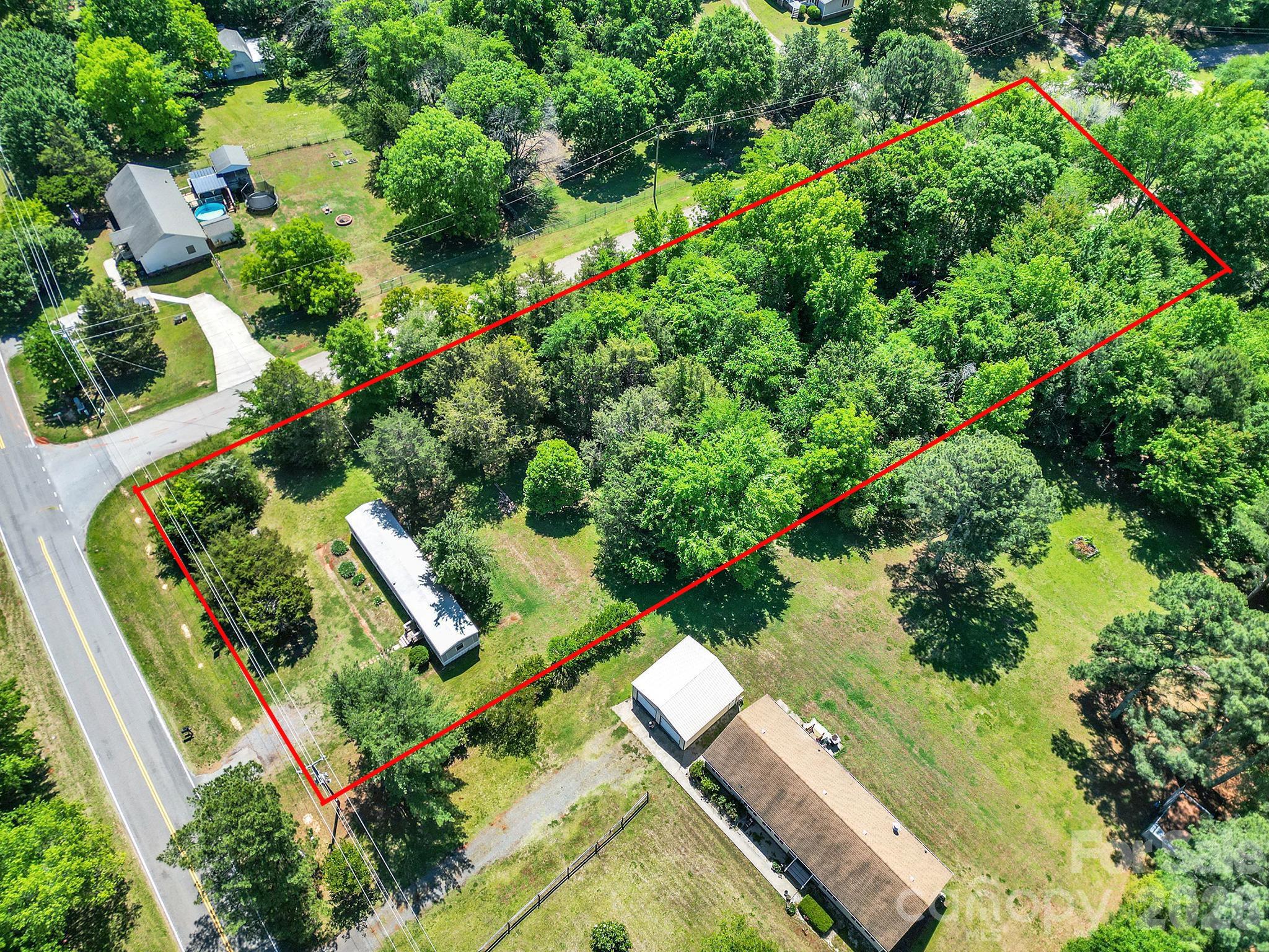 6067 Lake Wylie Rd, Lake Wylie, SC 29710