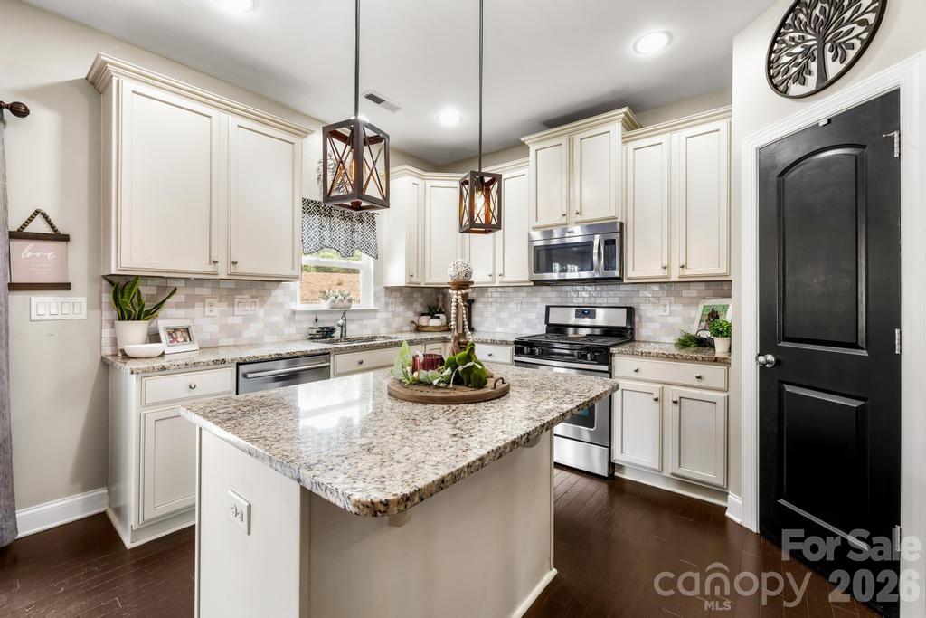1007 Hamil Ridge Dr, Waxhaw, NC 28173