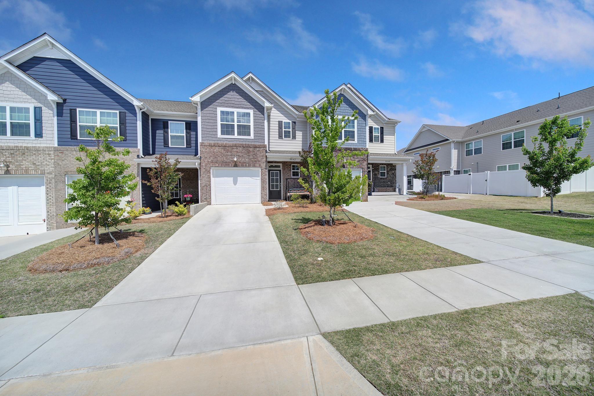 8042 Scarlet Maple Ln, Fort Mill, SC 29708