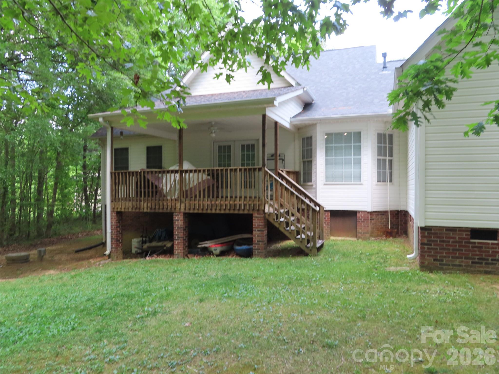 300 Tradewinds Ln, York, SC 29745