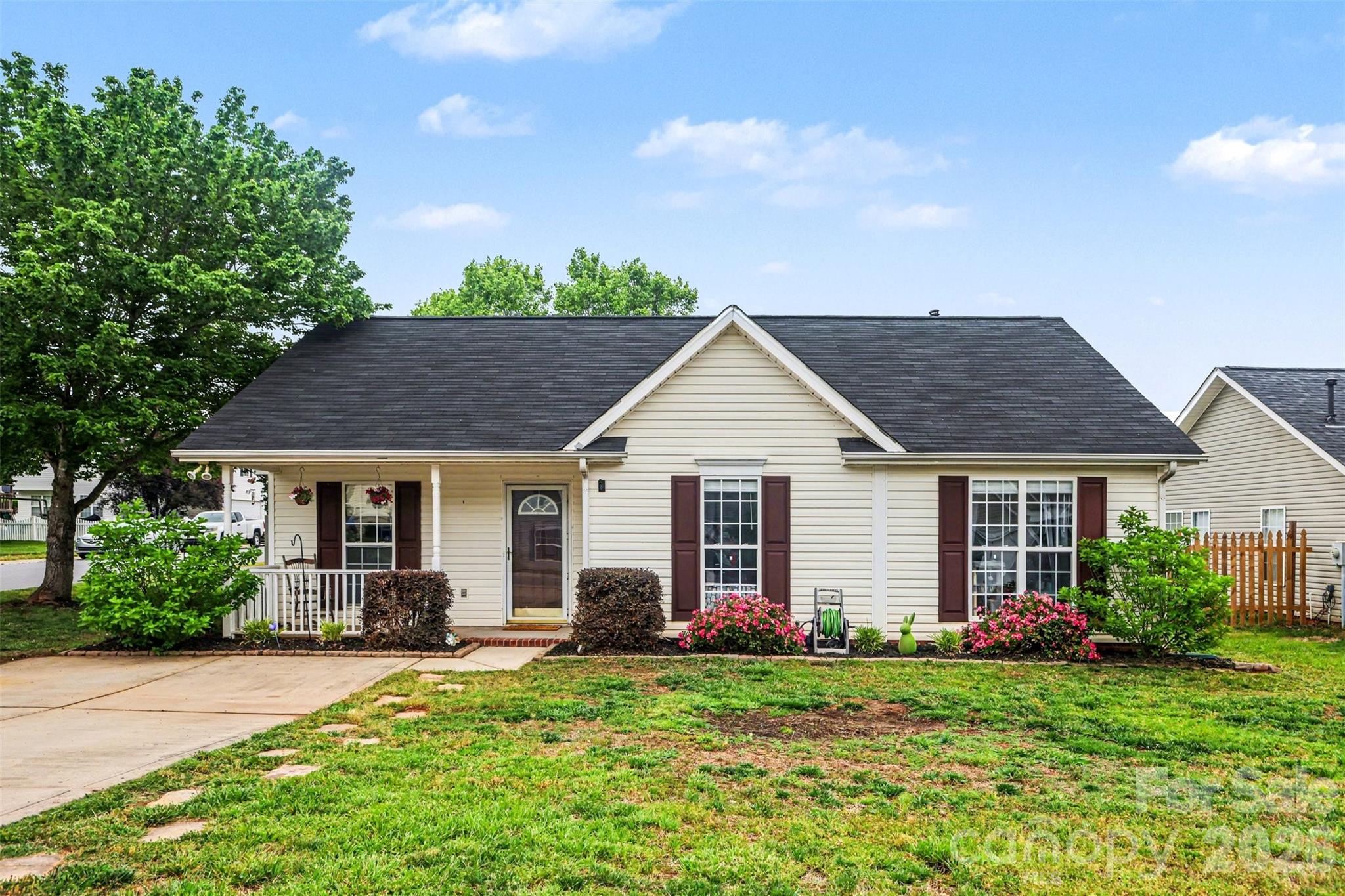 552 Chase Brook Dr, Rock Hill, SC 29732