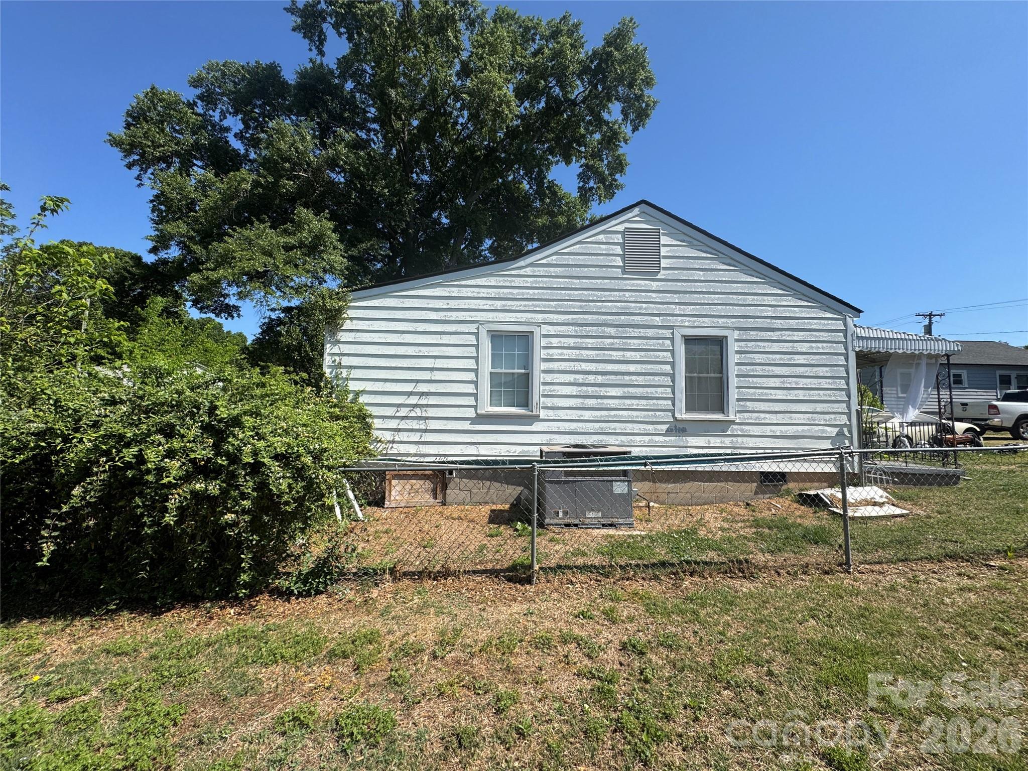1405 Hickory Grove Rd, Gastonia, NC 28056