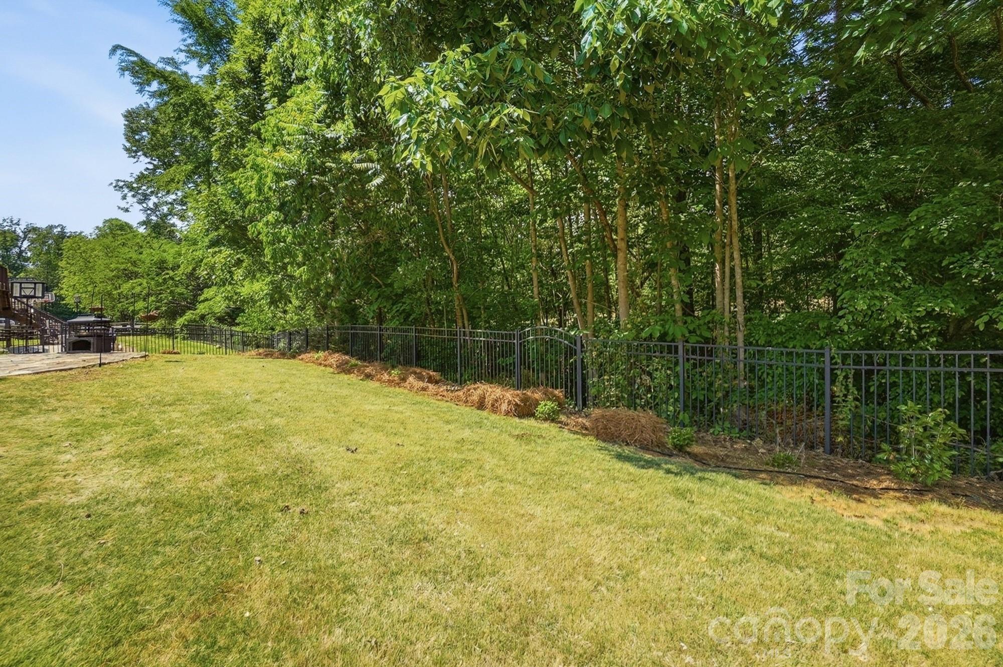 522 Iron Horse Ln, Midland, NC 28107