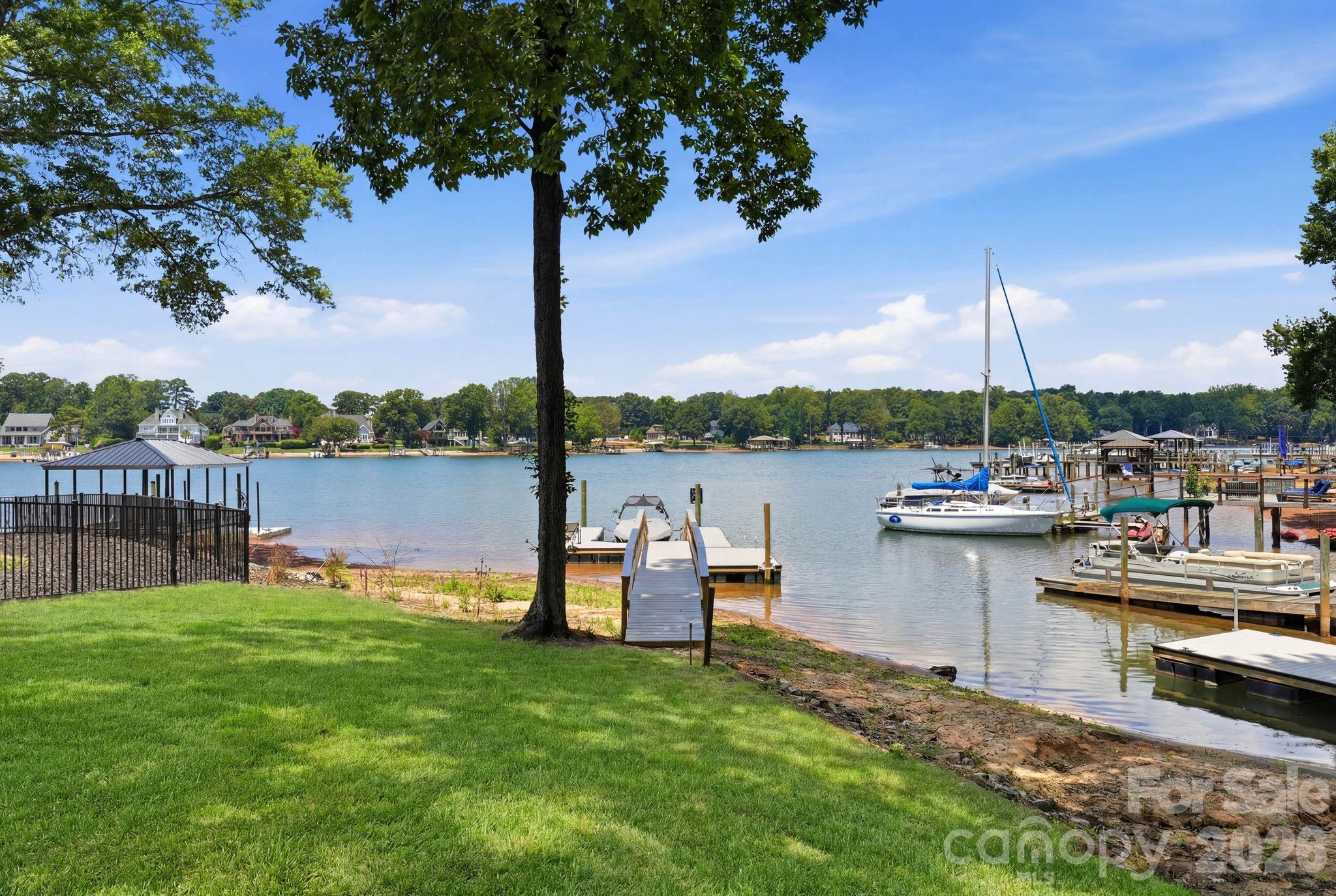 240 Shoreline Loop, Mooresville, NC 28117