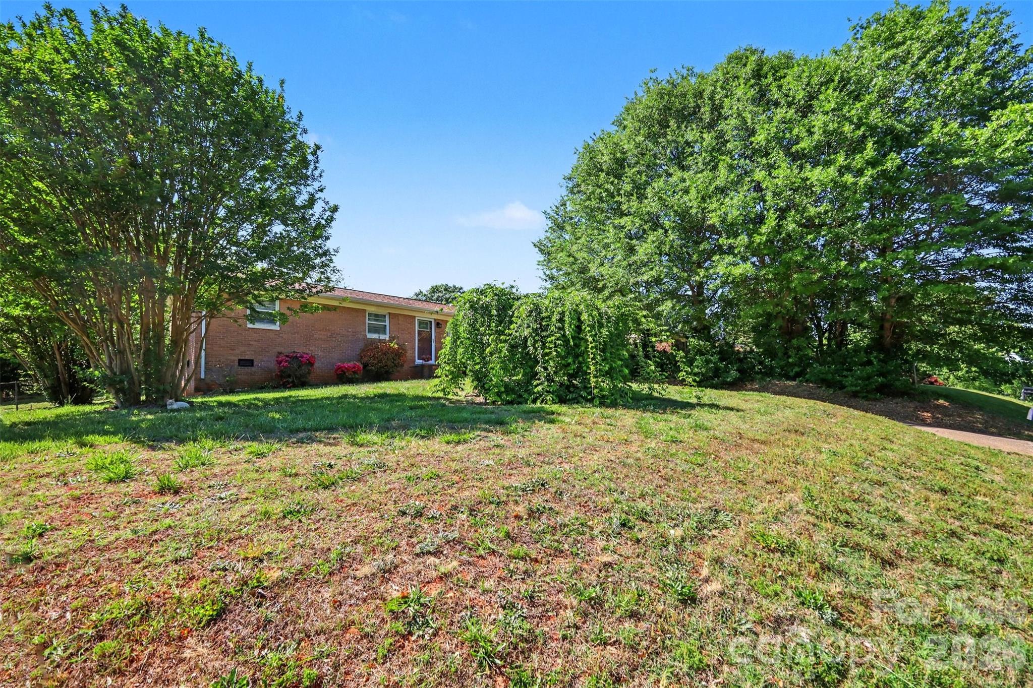 1907 Alpine Ln, Gastonia, NC 28054