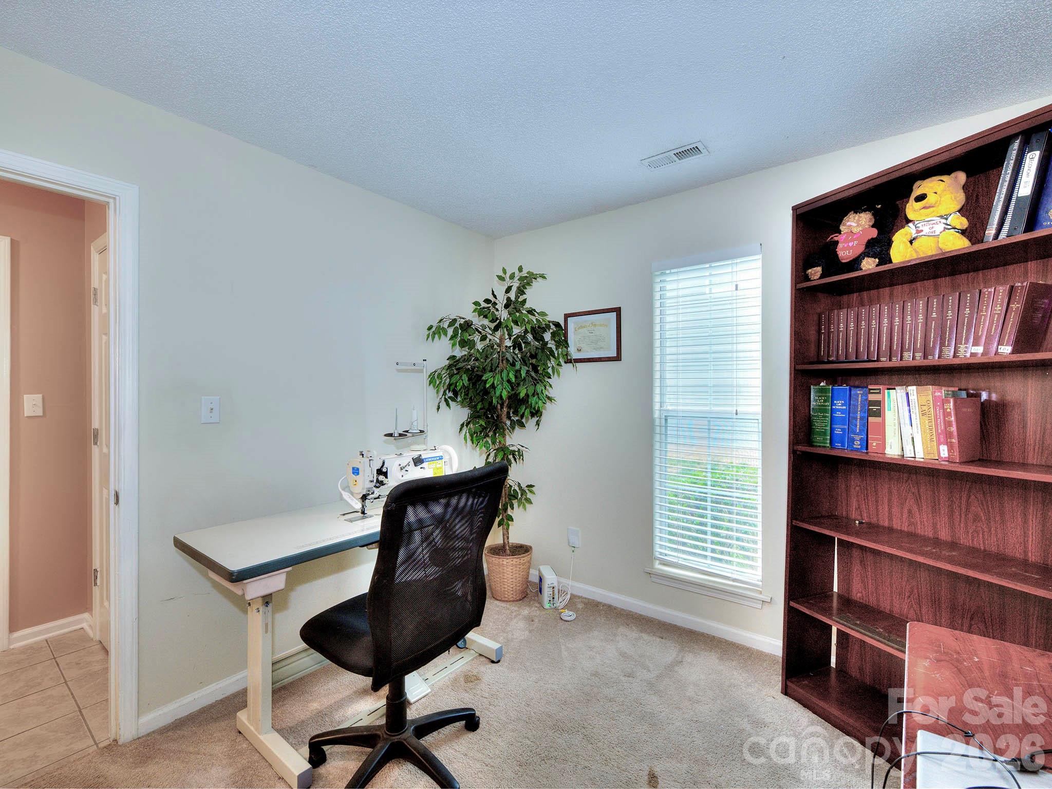 3102 Mintleaf Dr, Charlotte, NC 28269