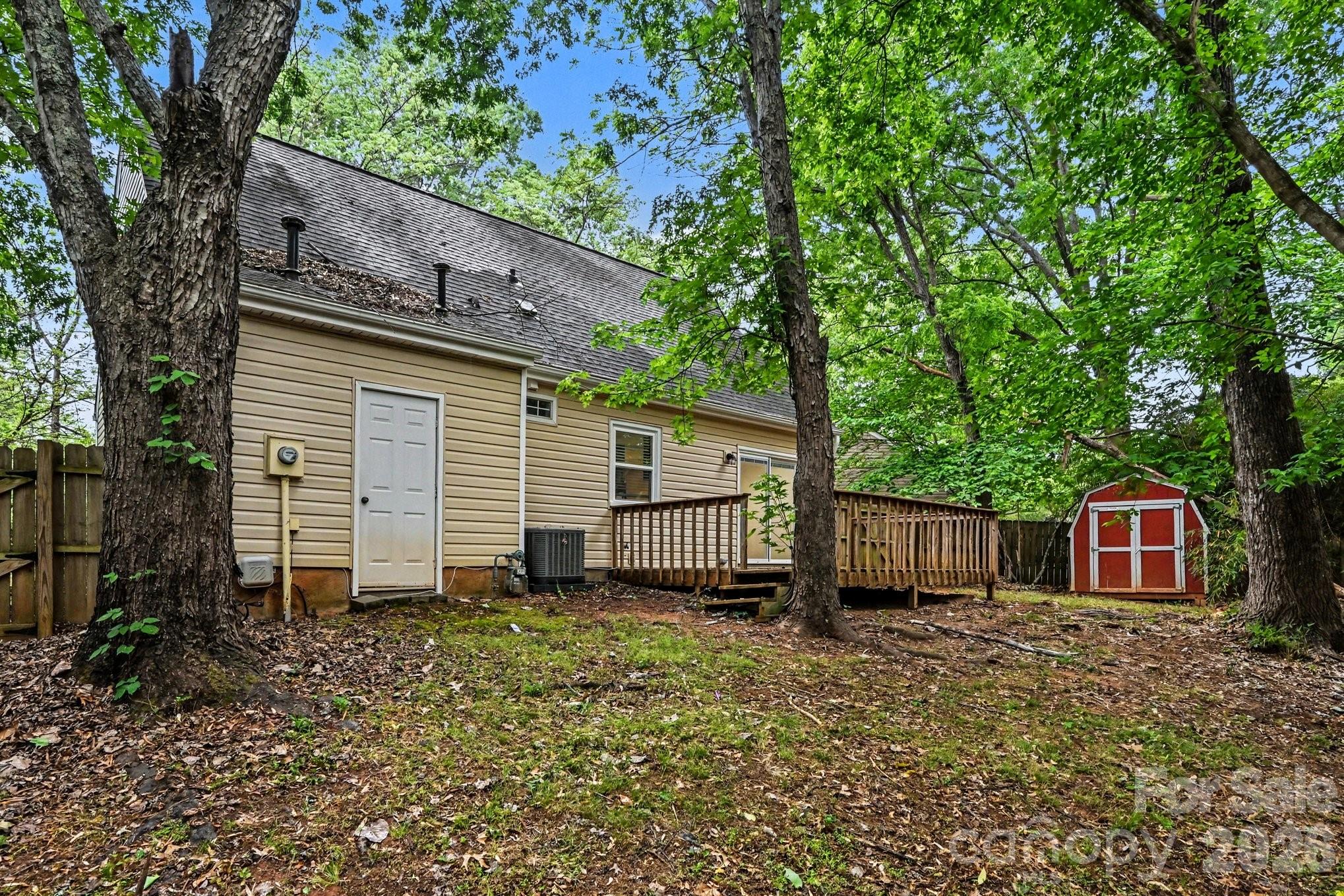 8800 Royal Scot Ln, Charlotte, NC 28227