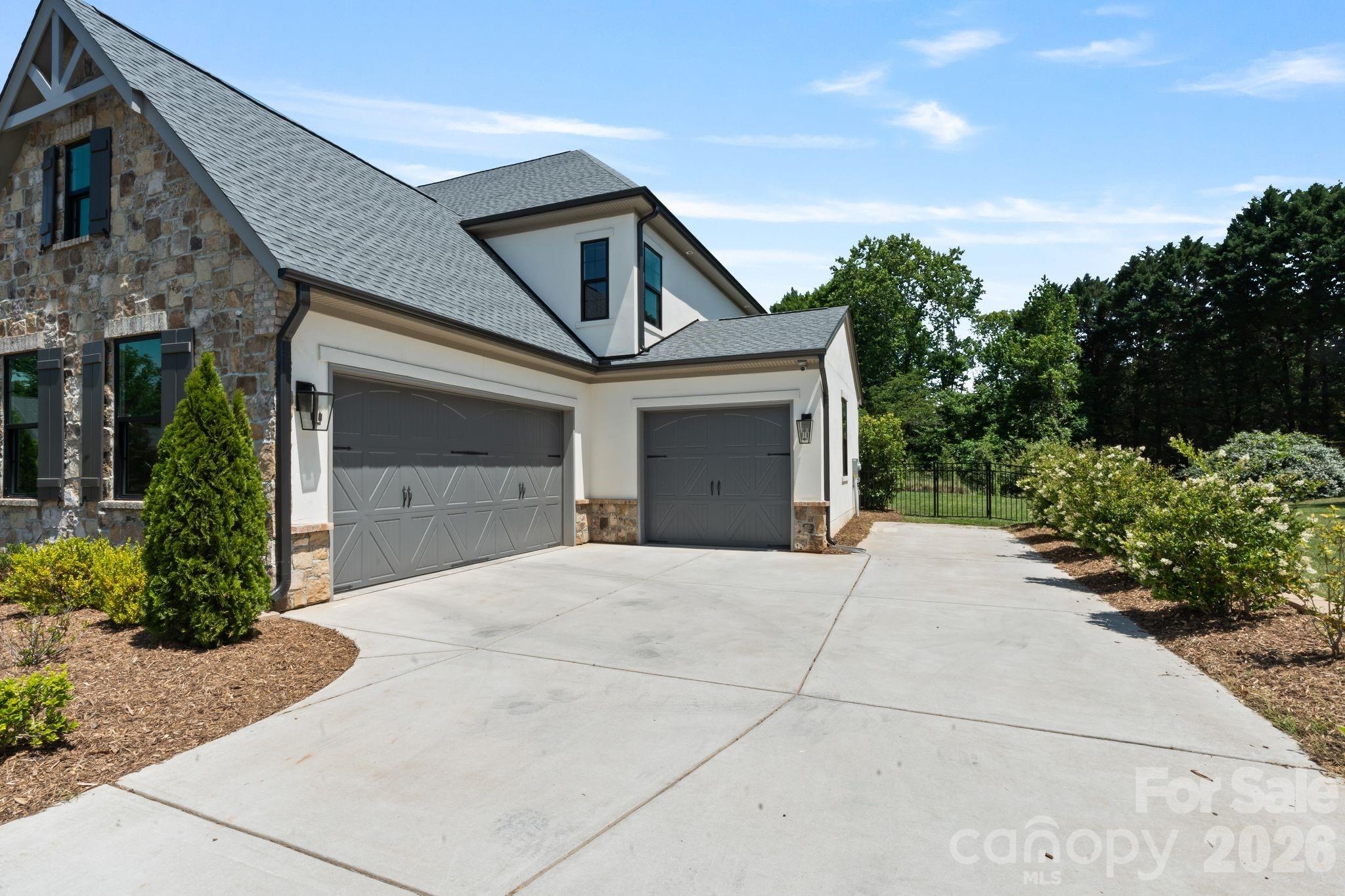 14109 Pinoli Pine Cir, Huntersville, NC 28078