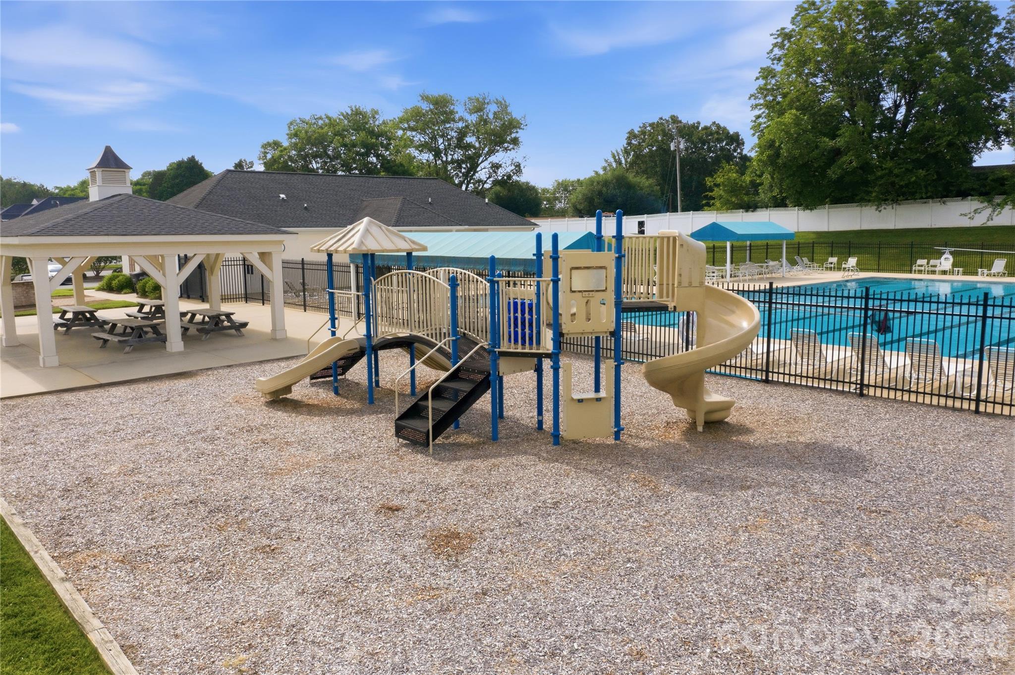 117 Canada Dr, Statesville, NC 28677