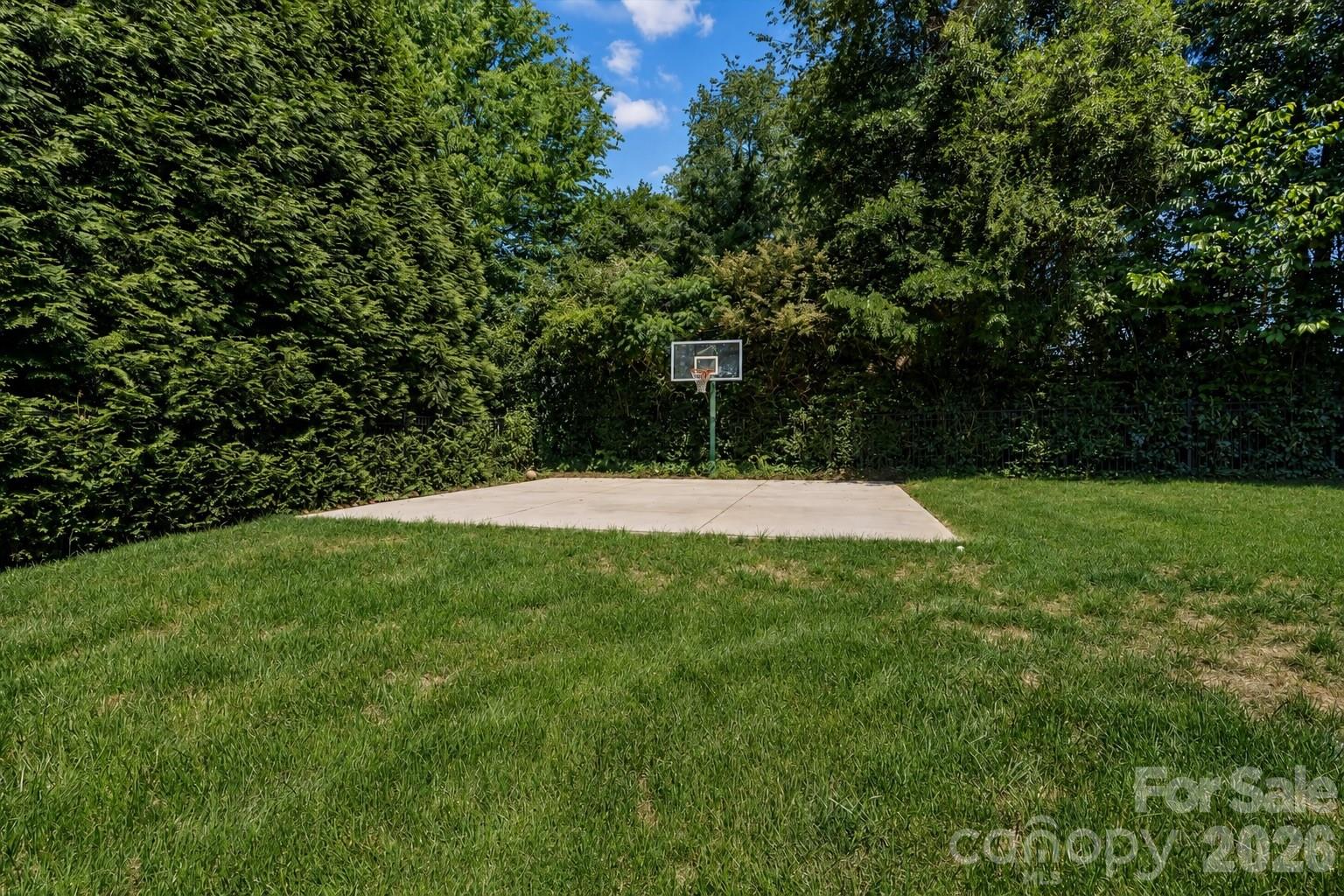 310 Sundown Rd, Mooresville, NC 28117