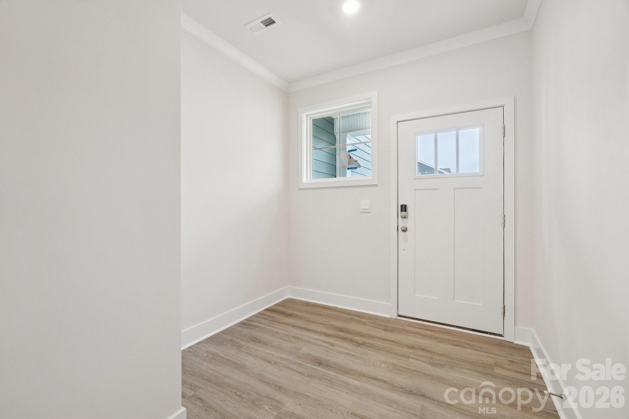 7593 Bainbridge Rd, Sherrills Ford, NC 28673