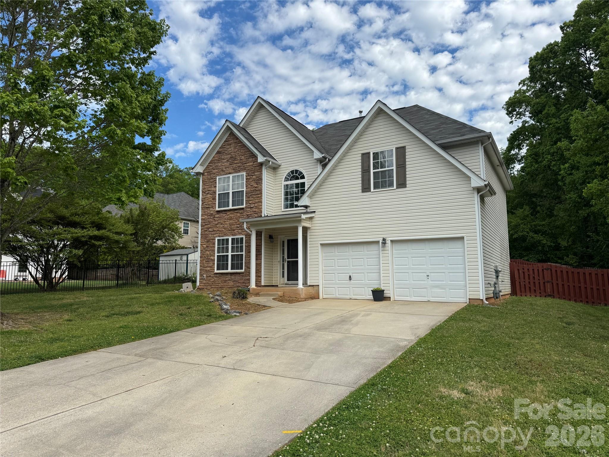 5305 Grandover Dr, Gastonia, NC 28054