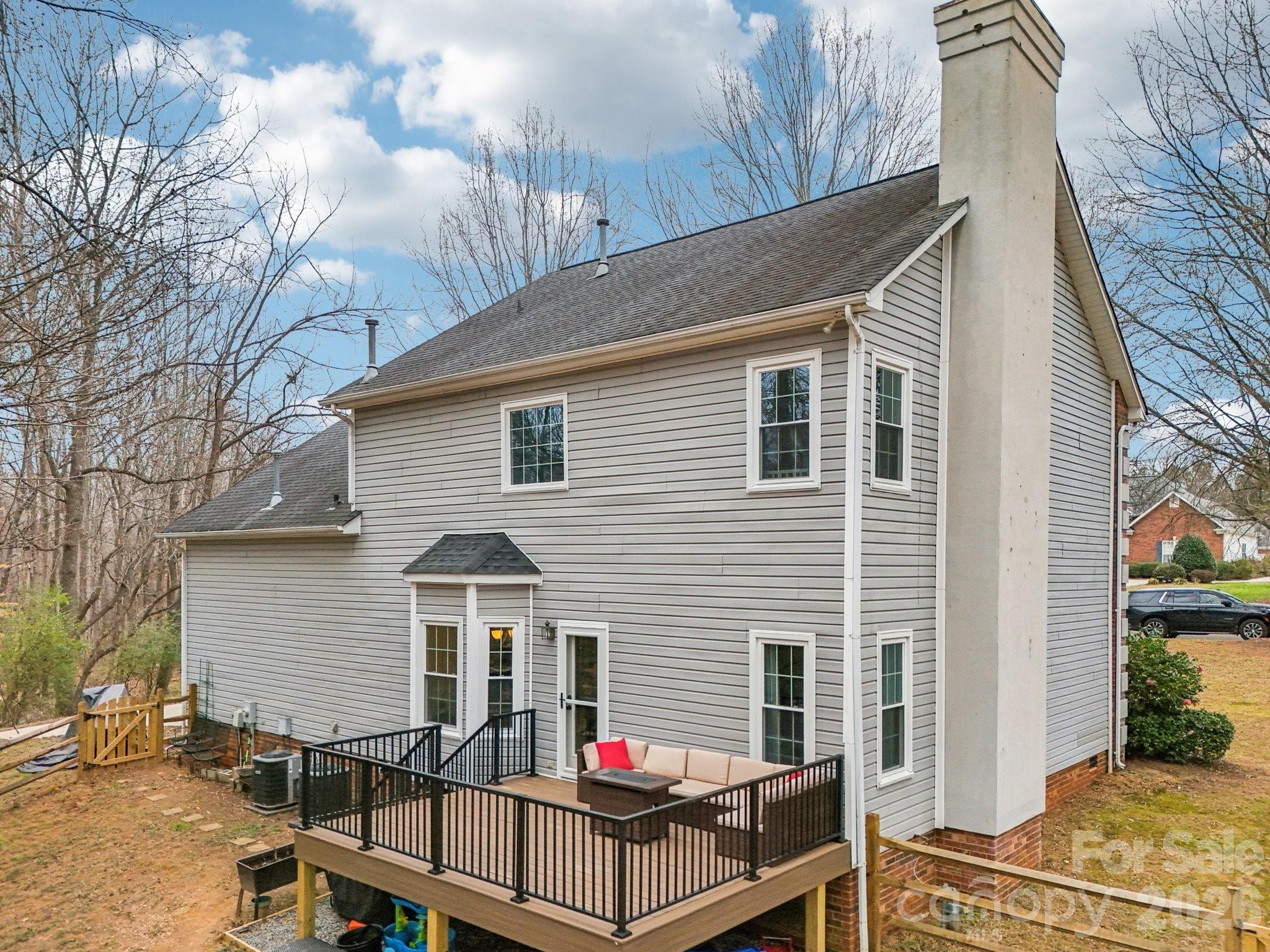 551 Dovefield Dr, Indian Trail, NC 28079