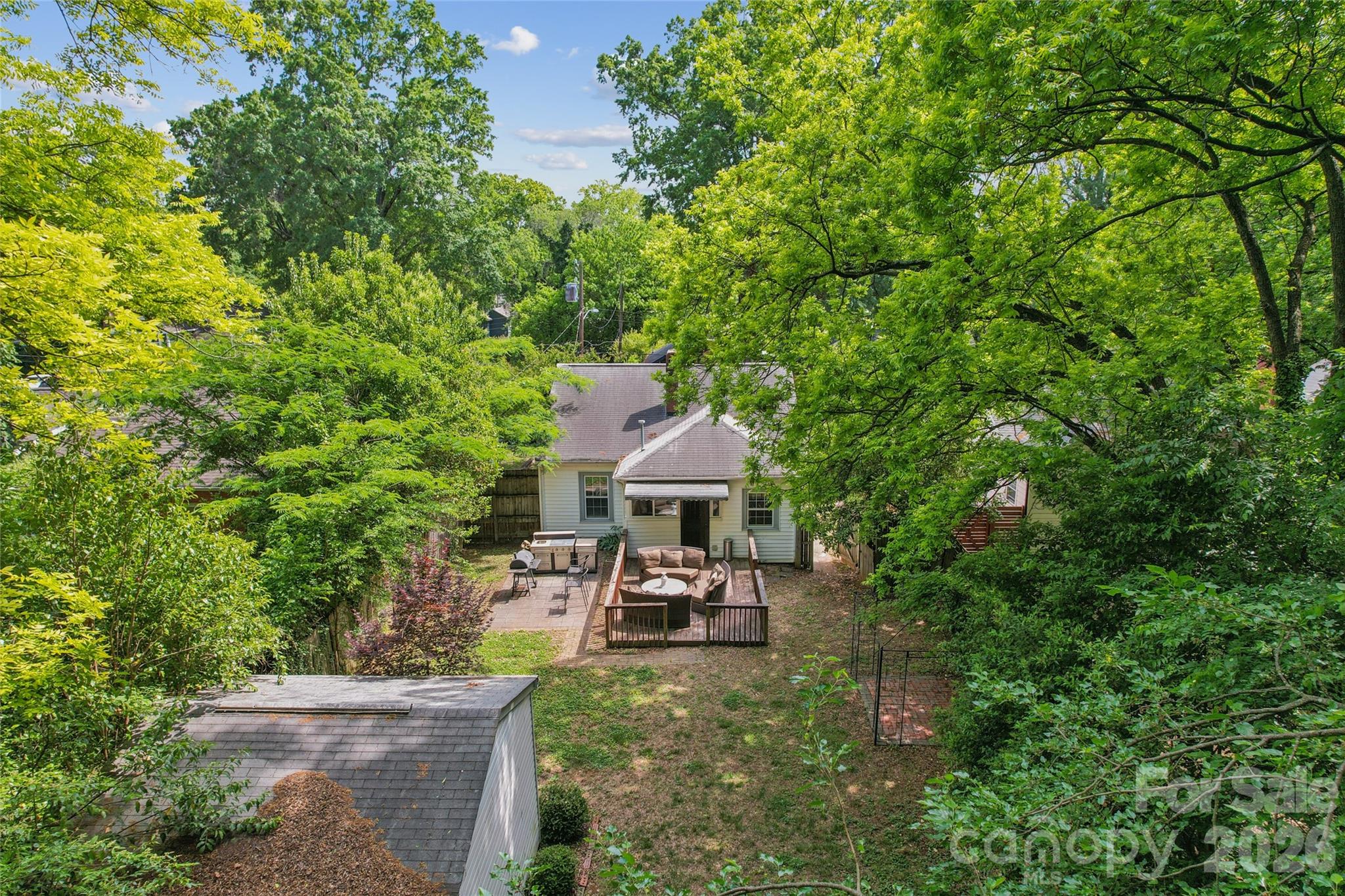 2224 Dundeen St, Charlotte, NC 28216