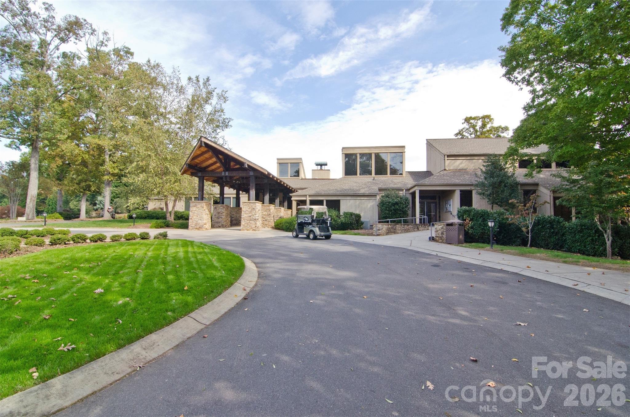 114 Pine Grove Cir, Lake Wylie, SC 29710