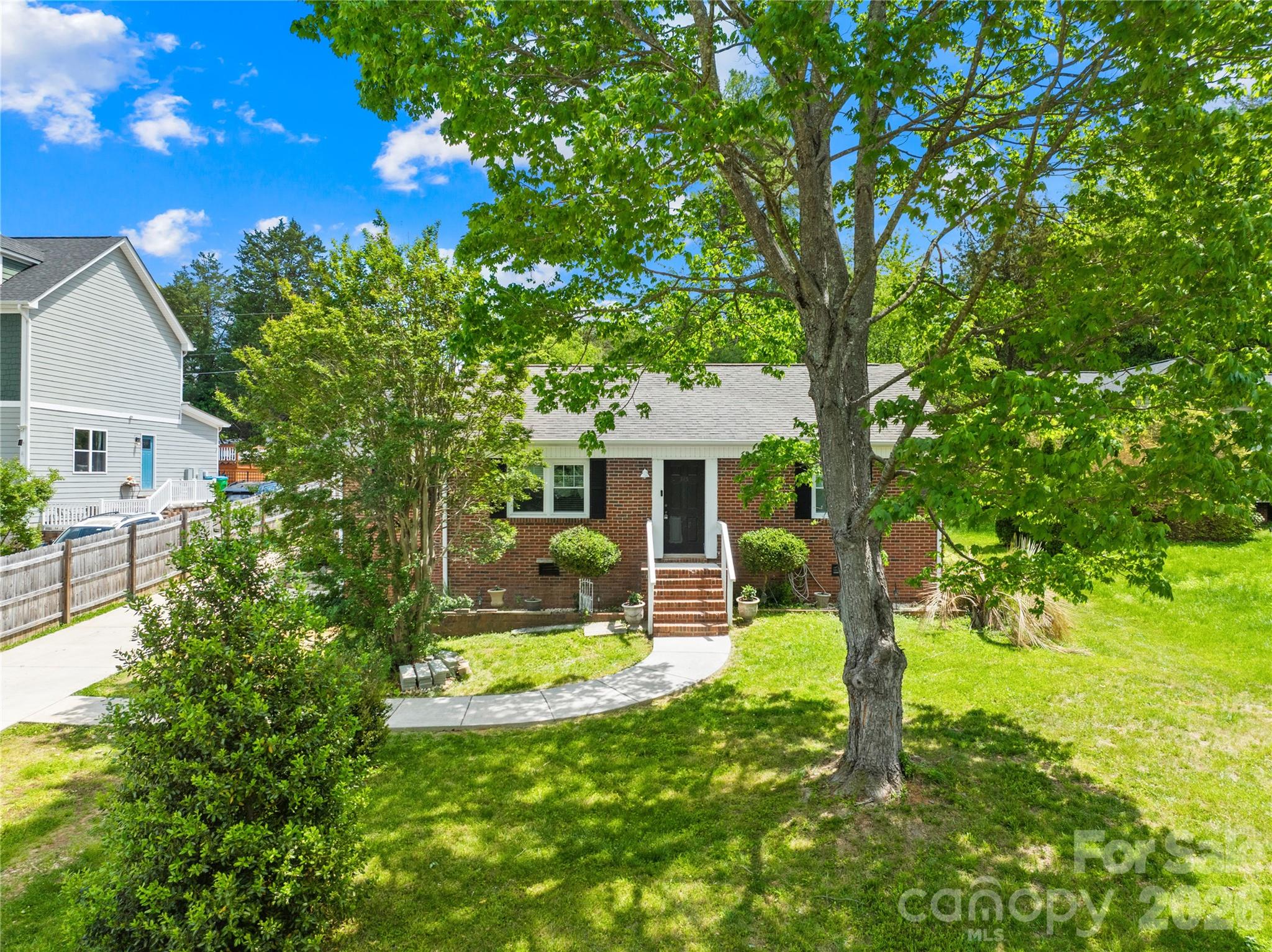 145 Driftwood Dr, Mooresville, NC 28117