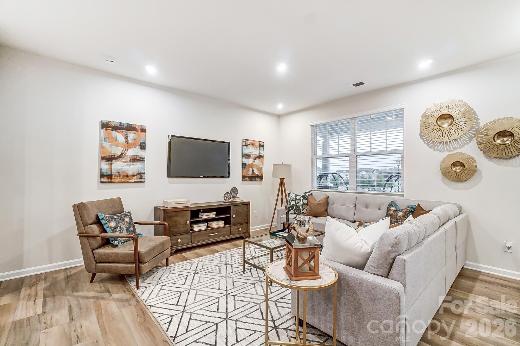 3808 Cheyney Park Dr, Charlotte, NC 28269