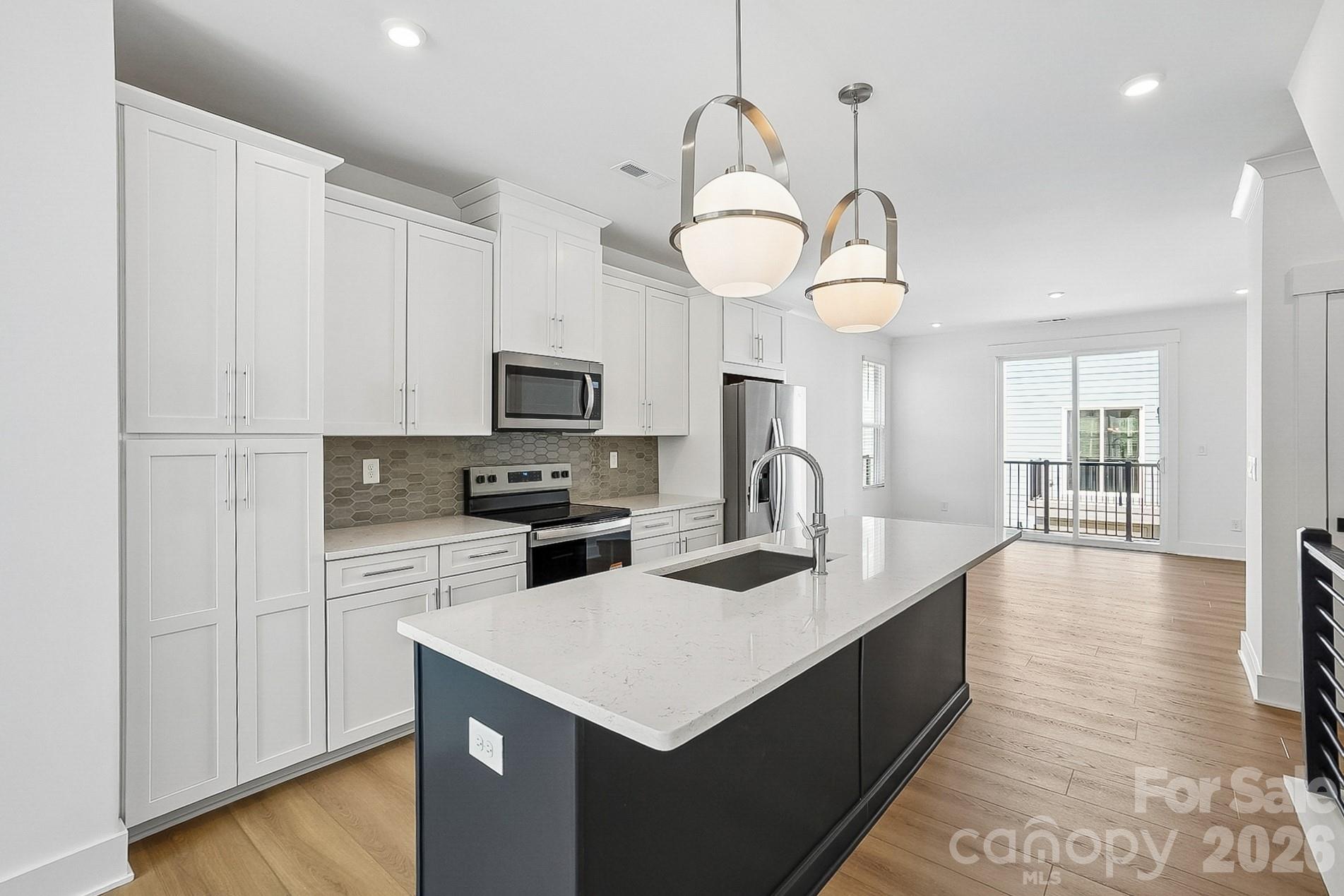 1120 Kokomo Ln, Charlotte, NC 28206