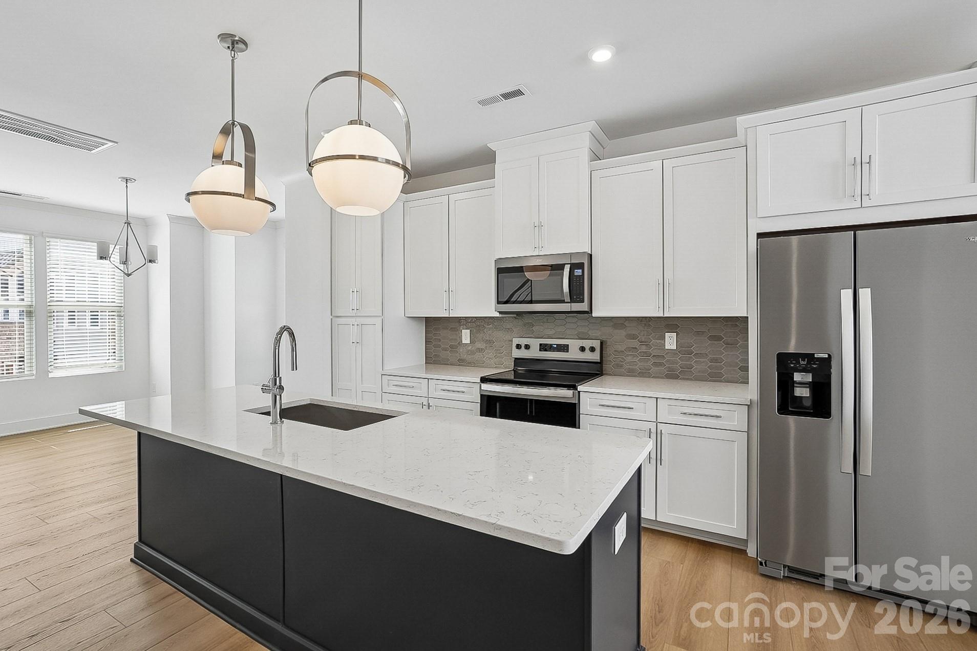 1120 Kokomo Ln, Charlotte, NC 28206