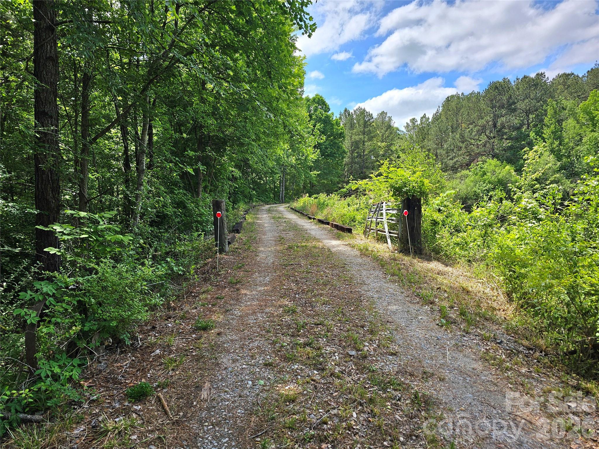 5692 Brooklyn Rd, Great Falls, SC 29055