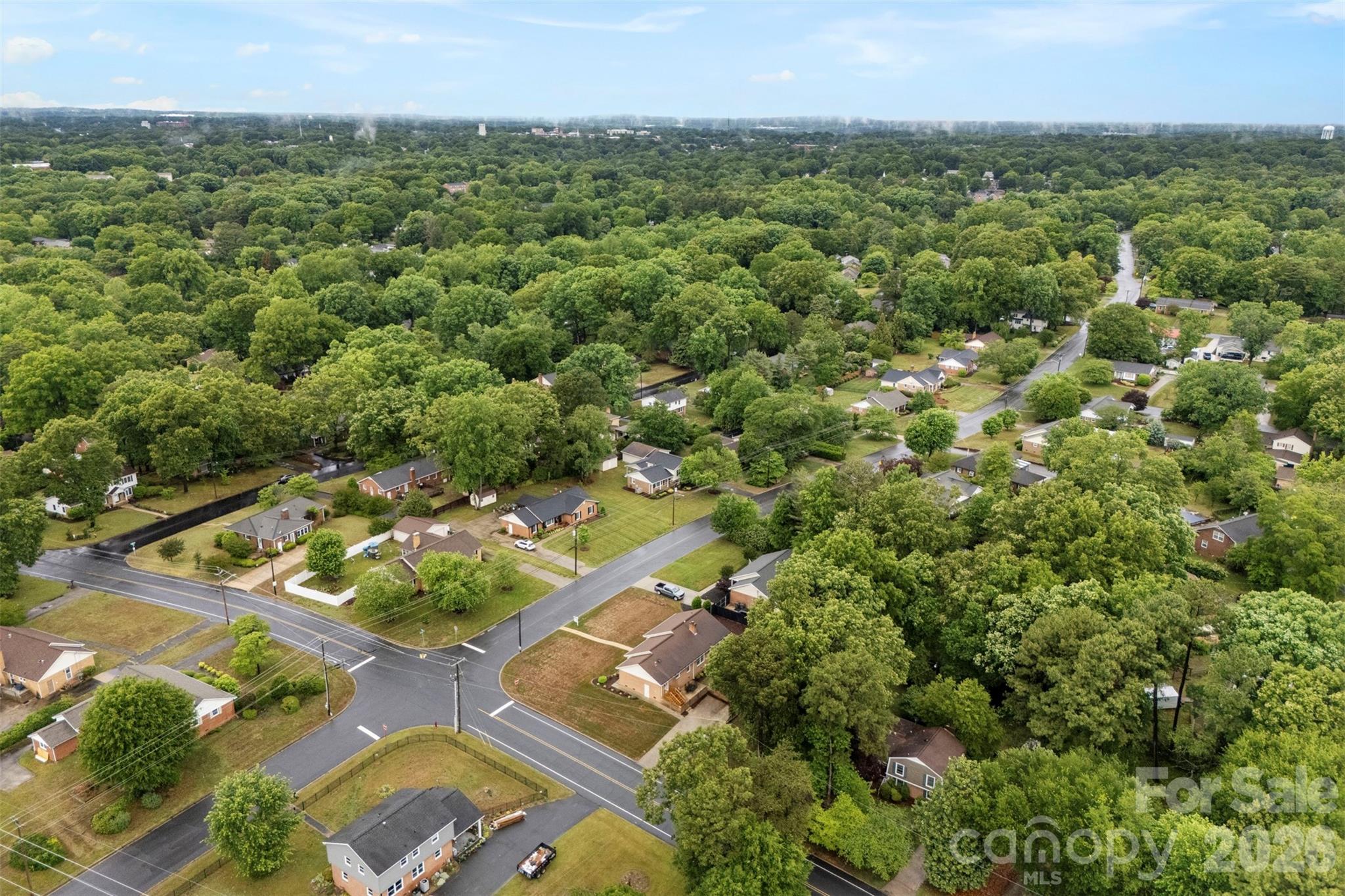 1254 Churchill Dr, Gastonia, NC 28054