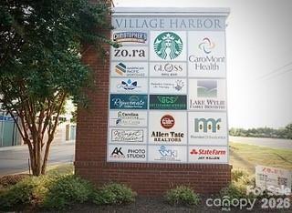 1516 Village Harbor Dr, Clover, SC 29710