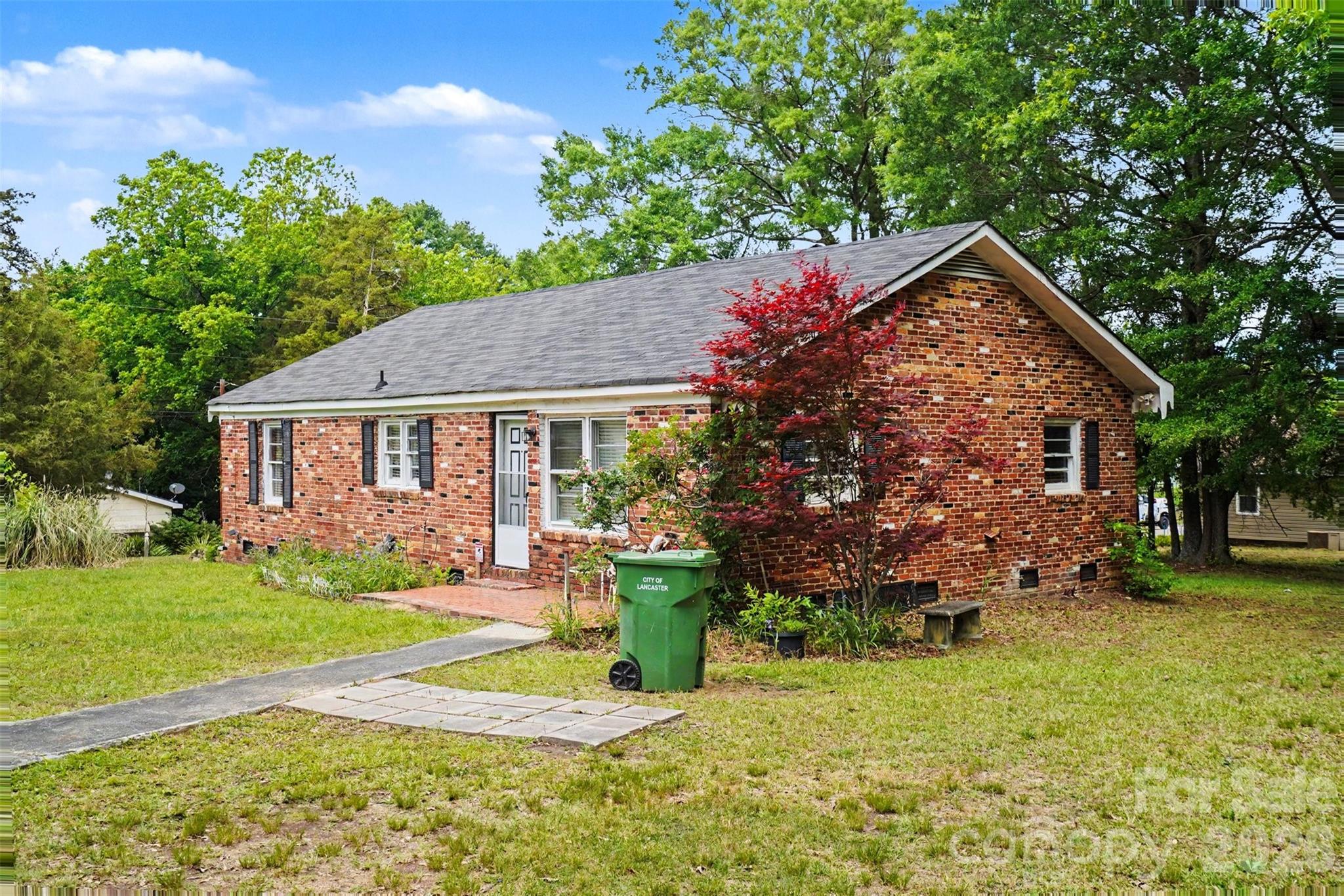 301 Hampton Rd, Lancaster, SC 29720