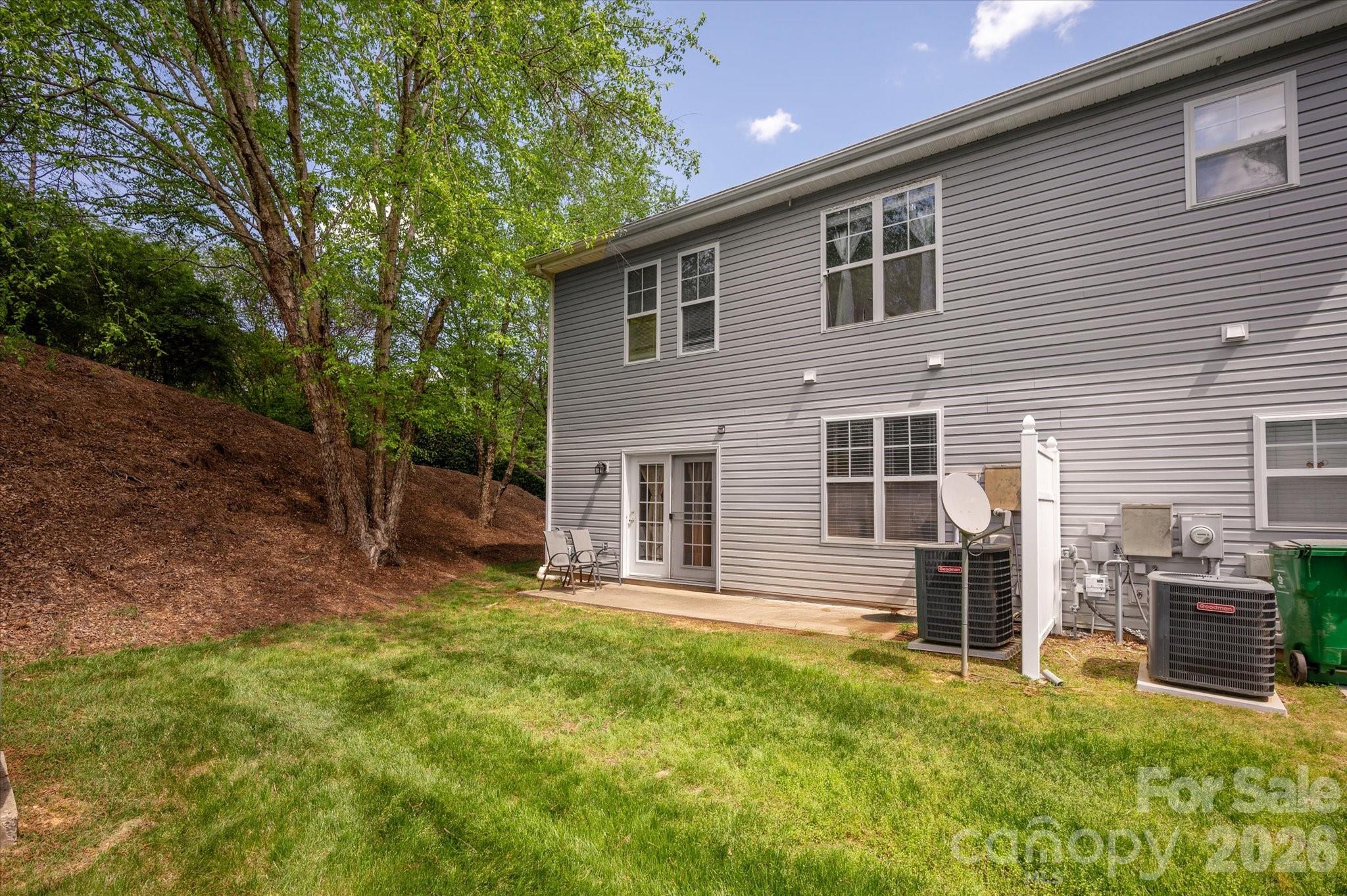 10810 Princeton Village Dr, Charlotte, NC 28277