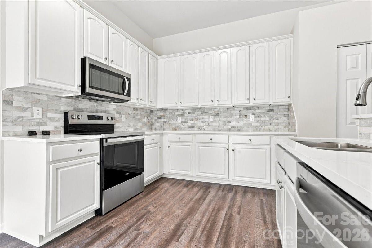 6111 Gatesville Ln, Charlotte, NC 28270