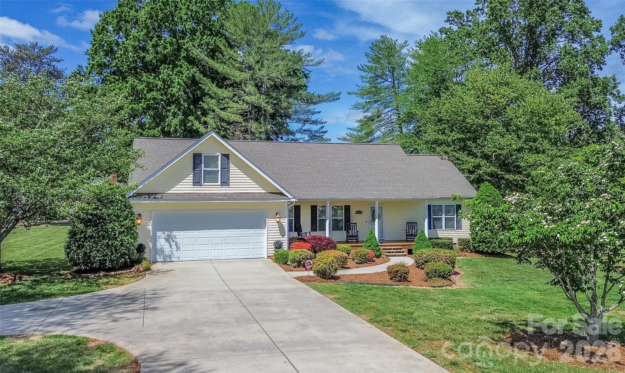 183 Devon Ln, Statesville, NC 28625