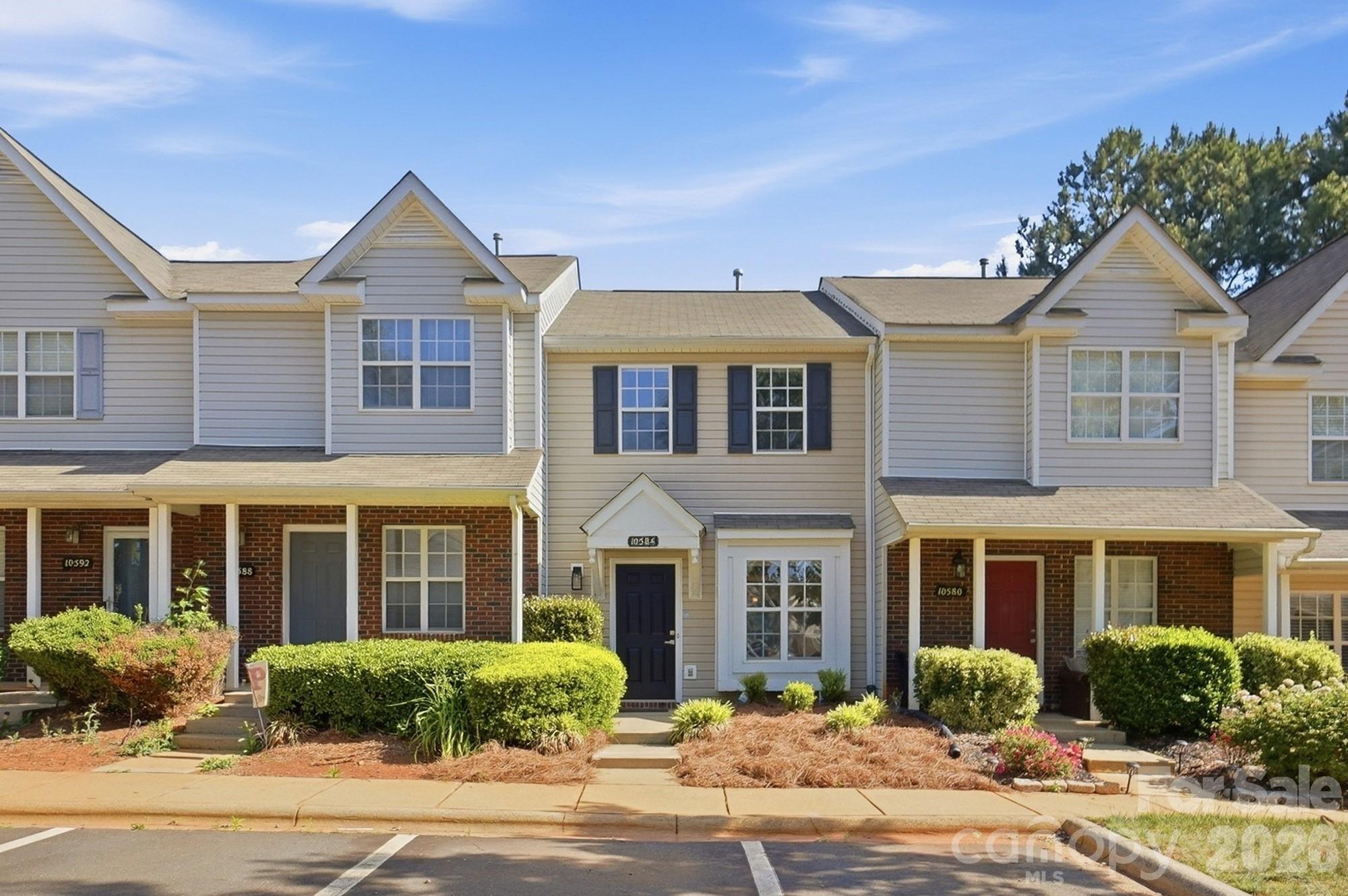 10584 English Setter Way, Charlotte, NC 28269