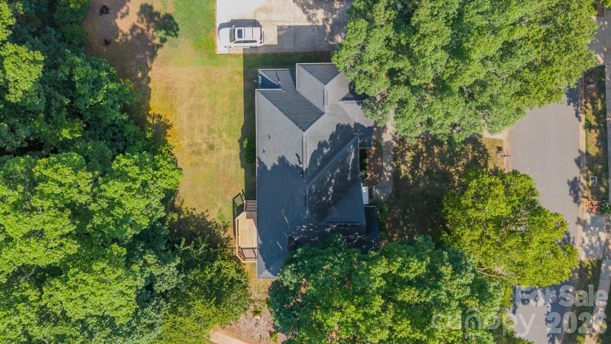 11550 Falling Leaves Dr, Charlotte, NC 28277