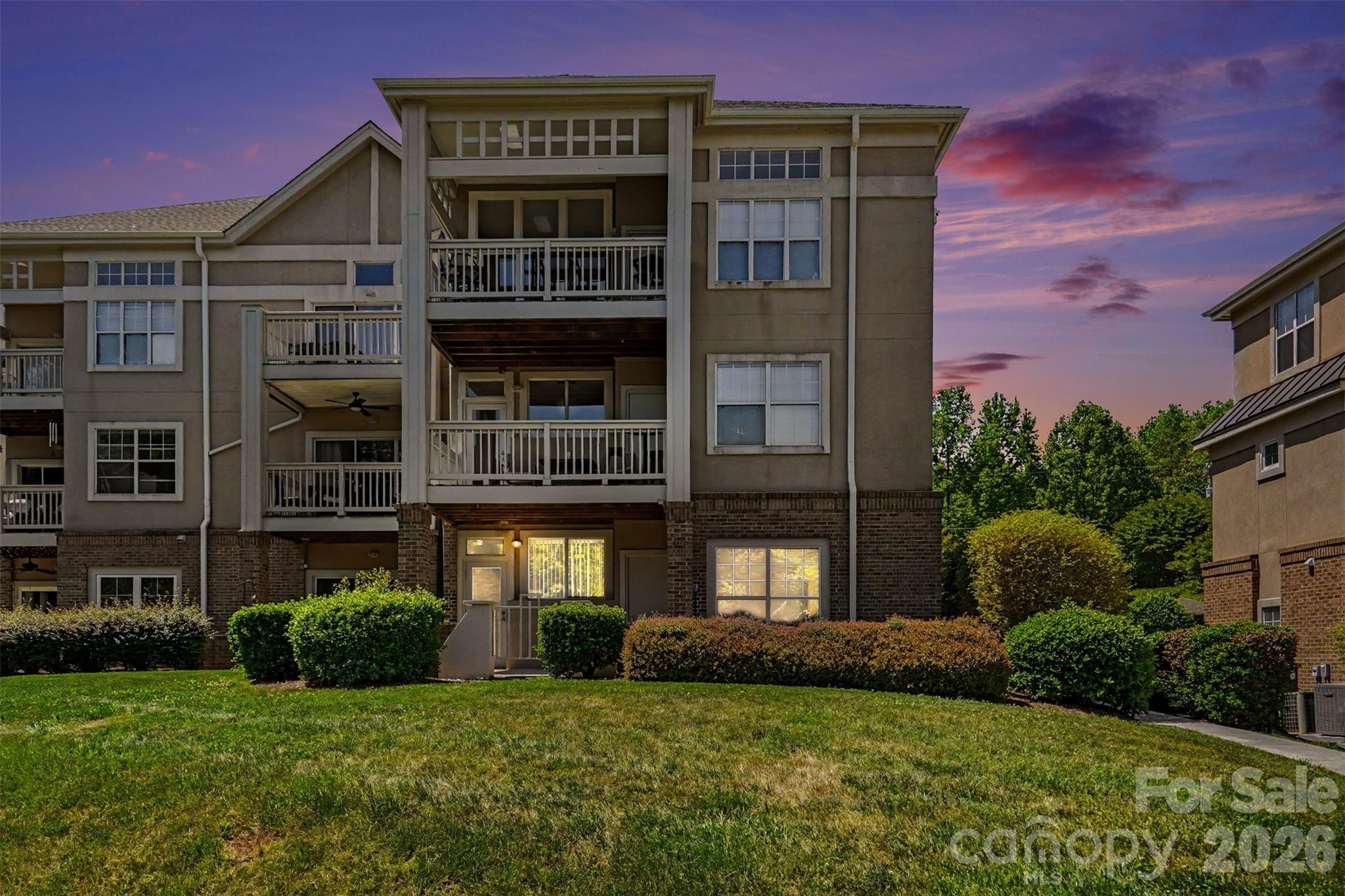 104 Pier 33 Dr #301, Mooresville, NC 28117