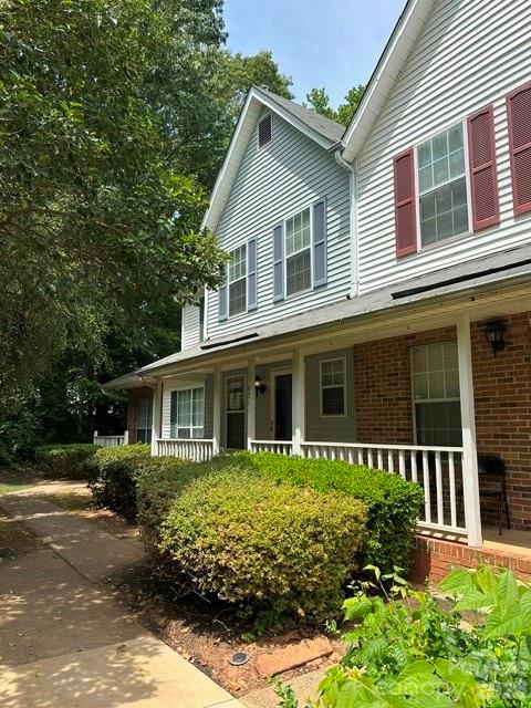 6311 Windsor Gate Ln, Charlotte, NC 28215
