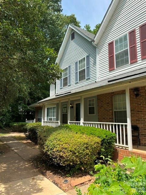6311 Windsor Gate Ln, Charlotte, NC 28215